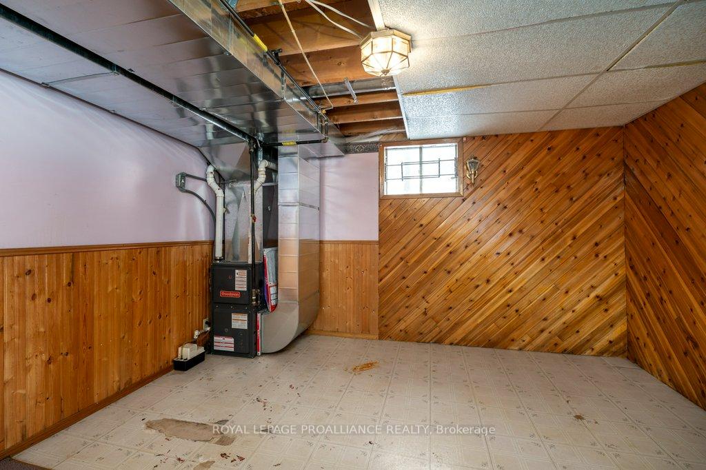 Photo 24 of 23 Ireland Drive, Quinte West, Trenton Ward — HOMEH