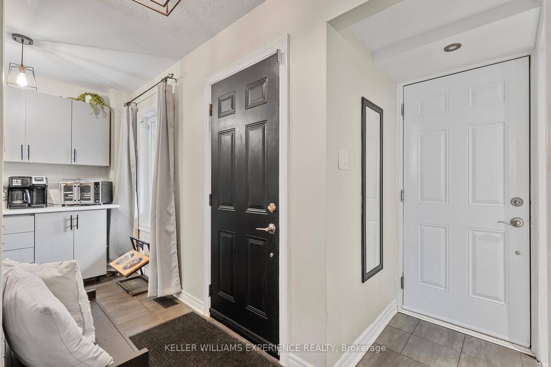 Photo 32 of 85 Ferguson Drive, Barrie, Northwest — HOMEH