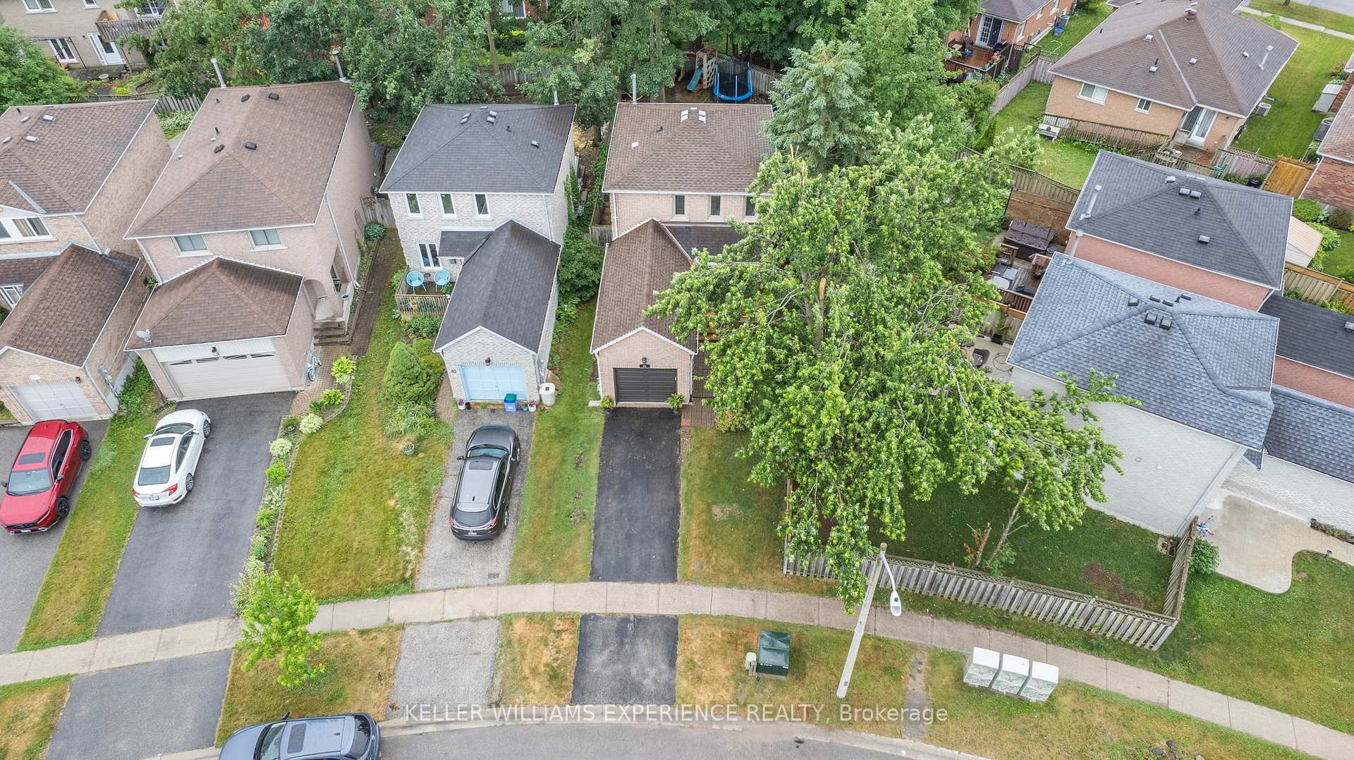 Photo 16 of 85 Ferguson Drive, Barrie, Northwest — HOMEH