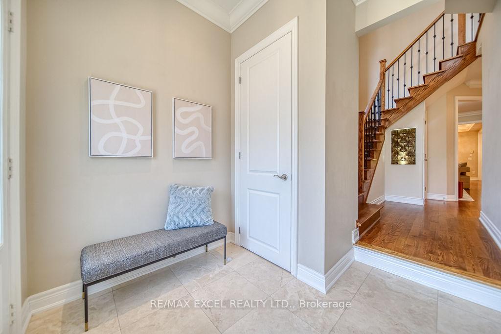 Photo 44 of 166 Townsgate Drive, Vaughan, Crestwood-Springfarm-Yorkhill — HOMEH