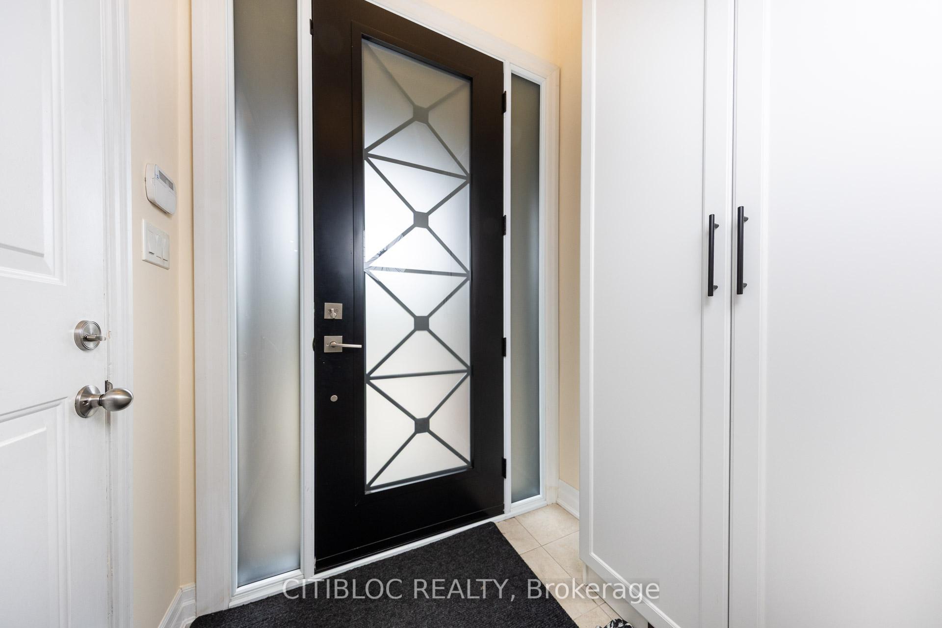 Photo 8 of 25 Claudview Street, King, King City — HOMEH