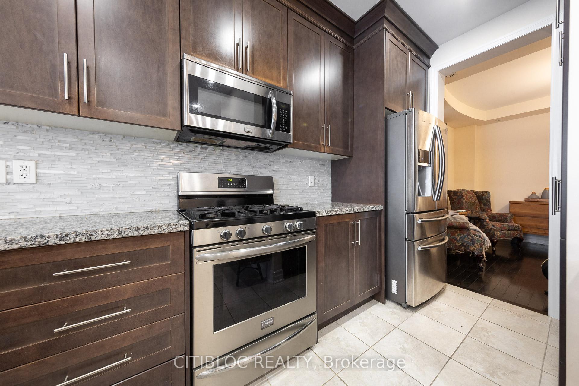 Photo 13 of 25 Claudview Street, King, King City — HOMEH