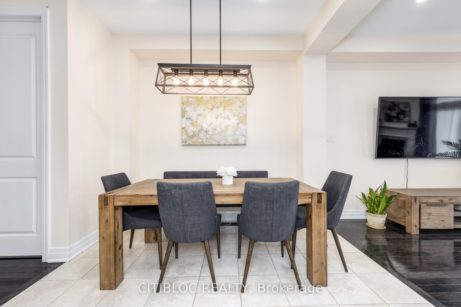 Photo 14 of 25 Claudview Street, King, King City — HOMEH