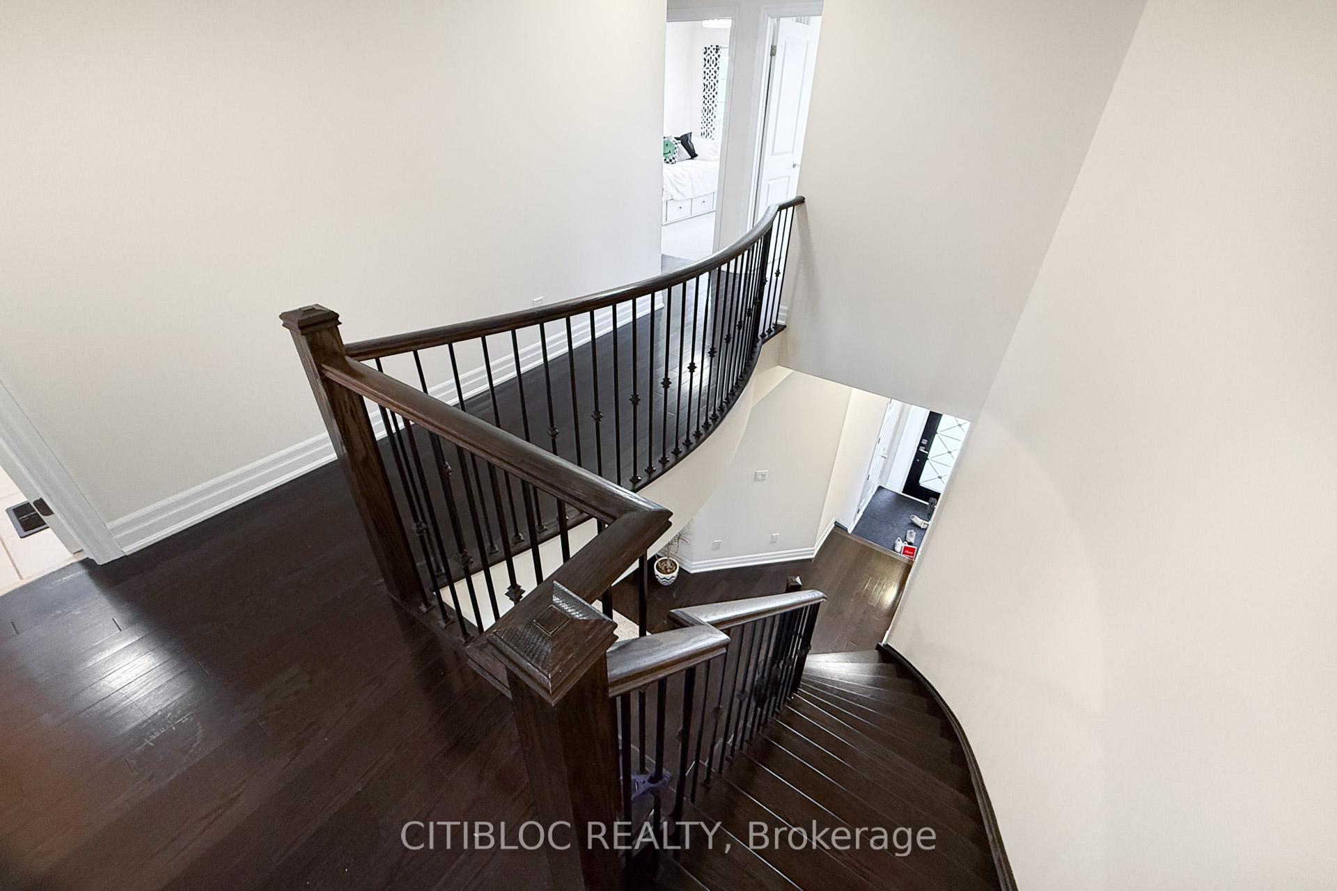 Photo 16 of 25 Claudview Street, King, King City — HOMEH