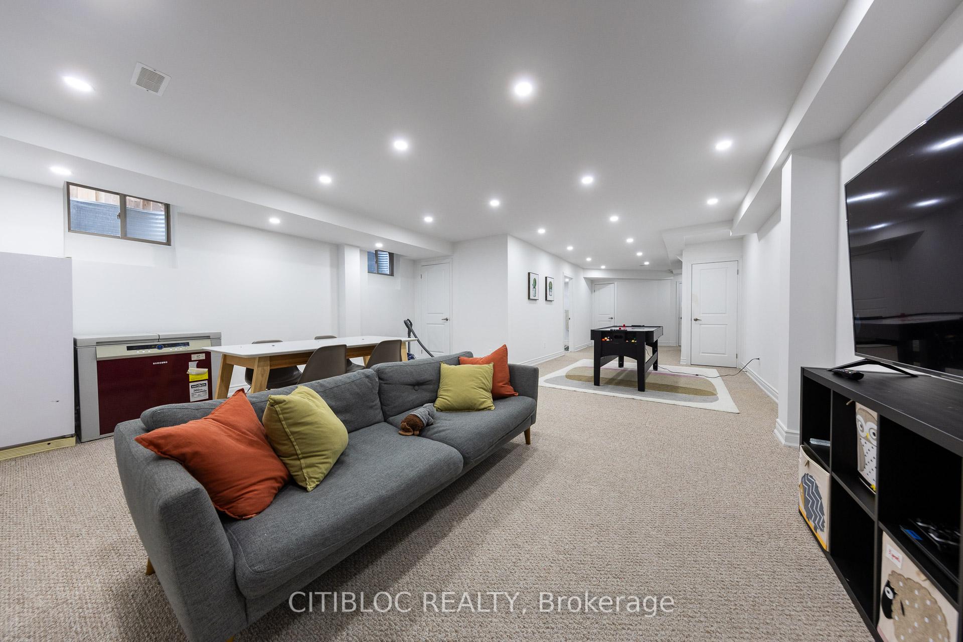 Photo 39 of 25 Claudview Street, King, King City — HOMEH