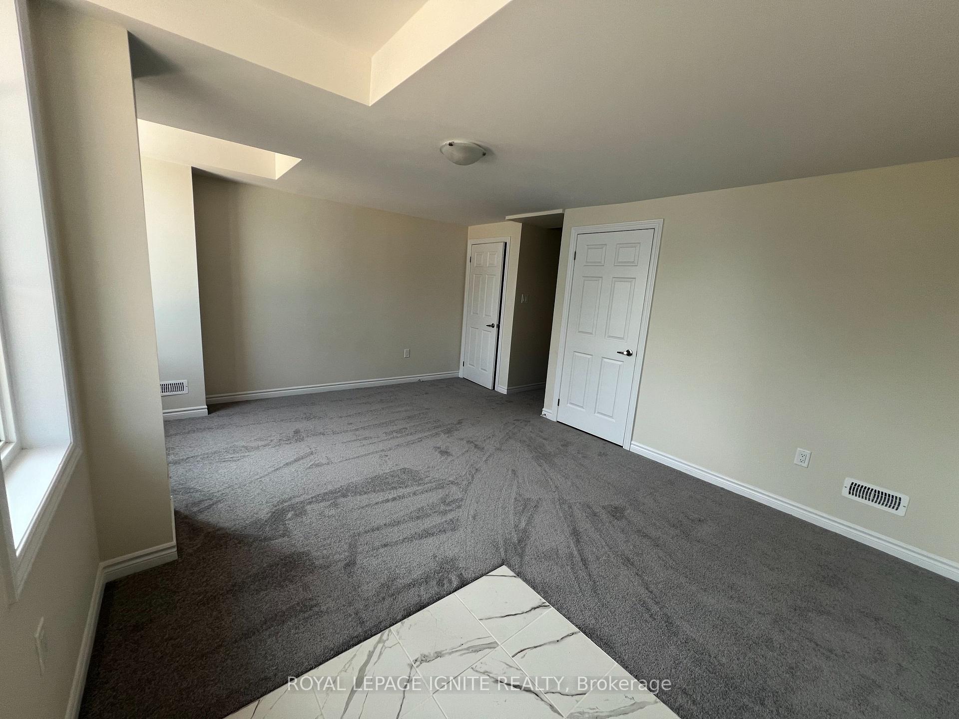 Photo 6 of 2100 Fairmont Common, Burlington, Tyandaga — HOMEH