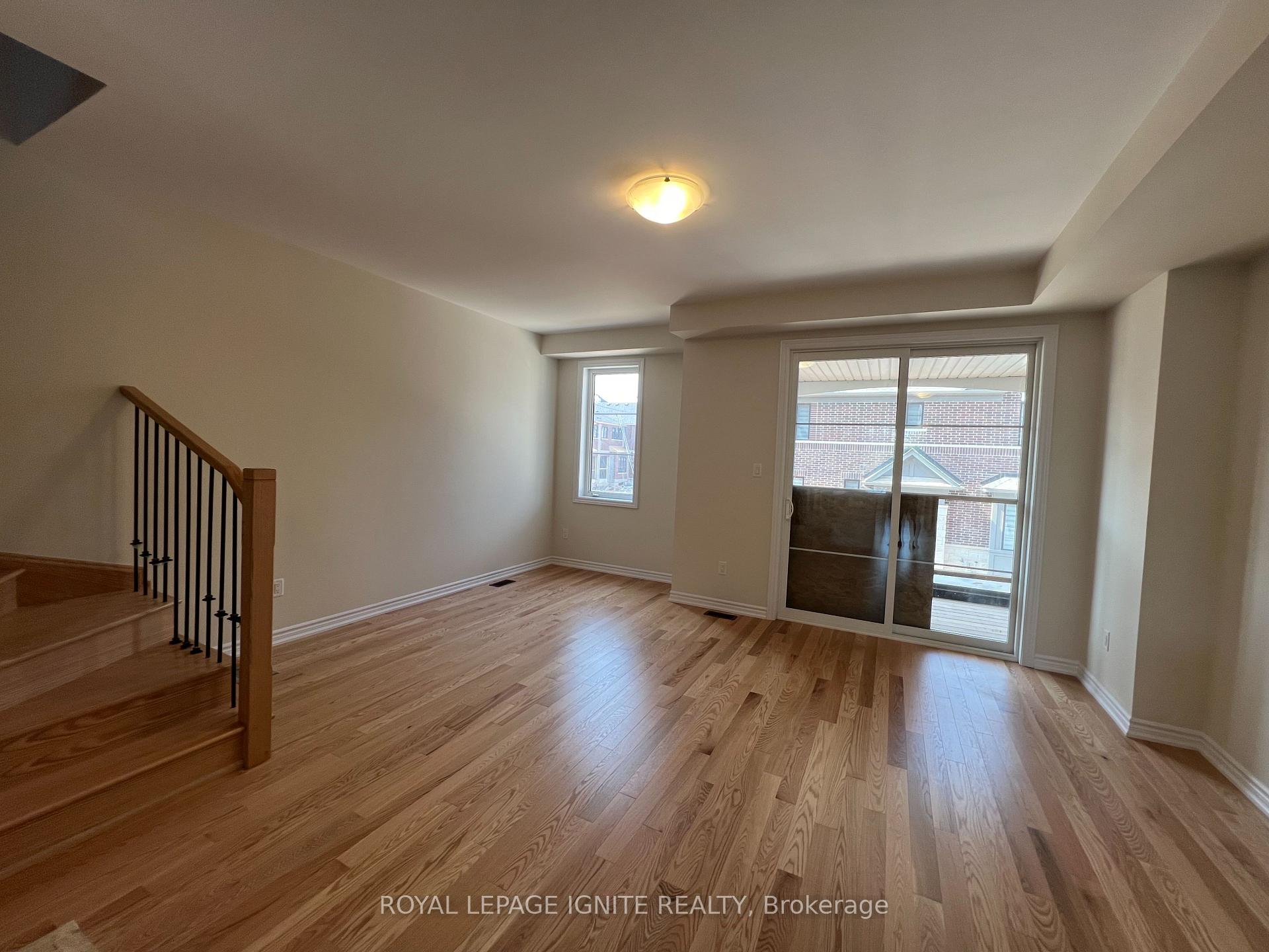Photo 11 of 2100 Fairmont Common, Burlington, Tyandaga — HOMEH