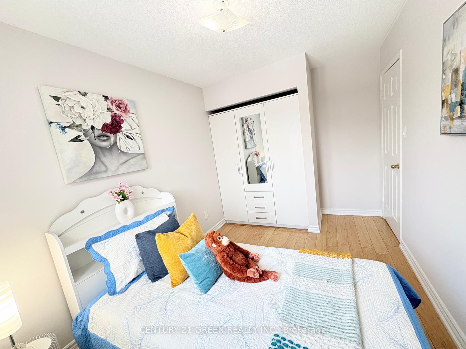 Photo 27 of 66 Millstone Drive, Brampton, Fletcher's Creek South — HOMEH