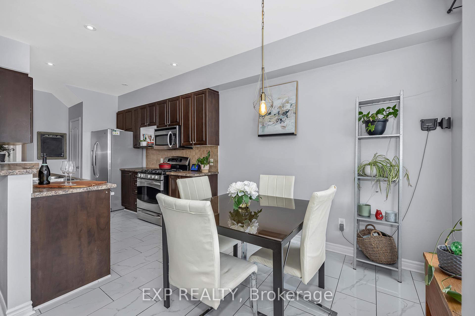 Photo 15 of 268 Eye Bright Crescent, Ottawa, Riverside South/Gloucester Glen — HOMEH