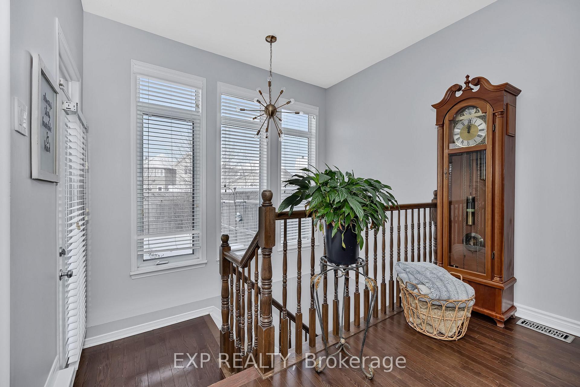 Photo 35 of 268 Eye Bright Crescent, Ottawa, Riverside South/Gloucester Glen — HOMEH