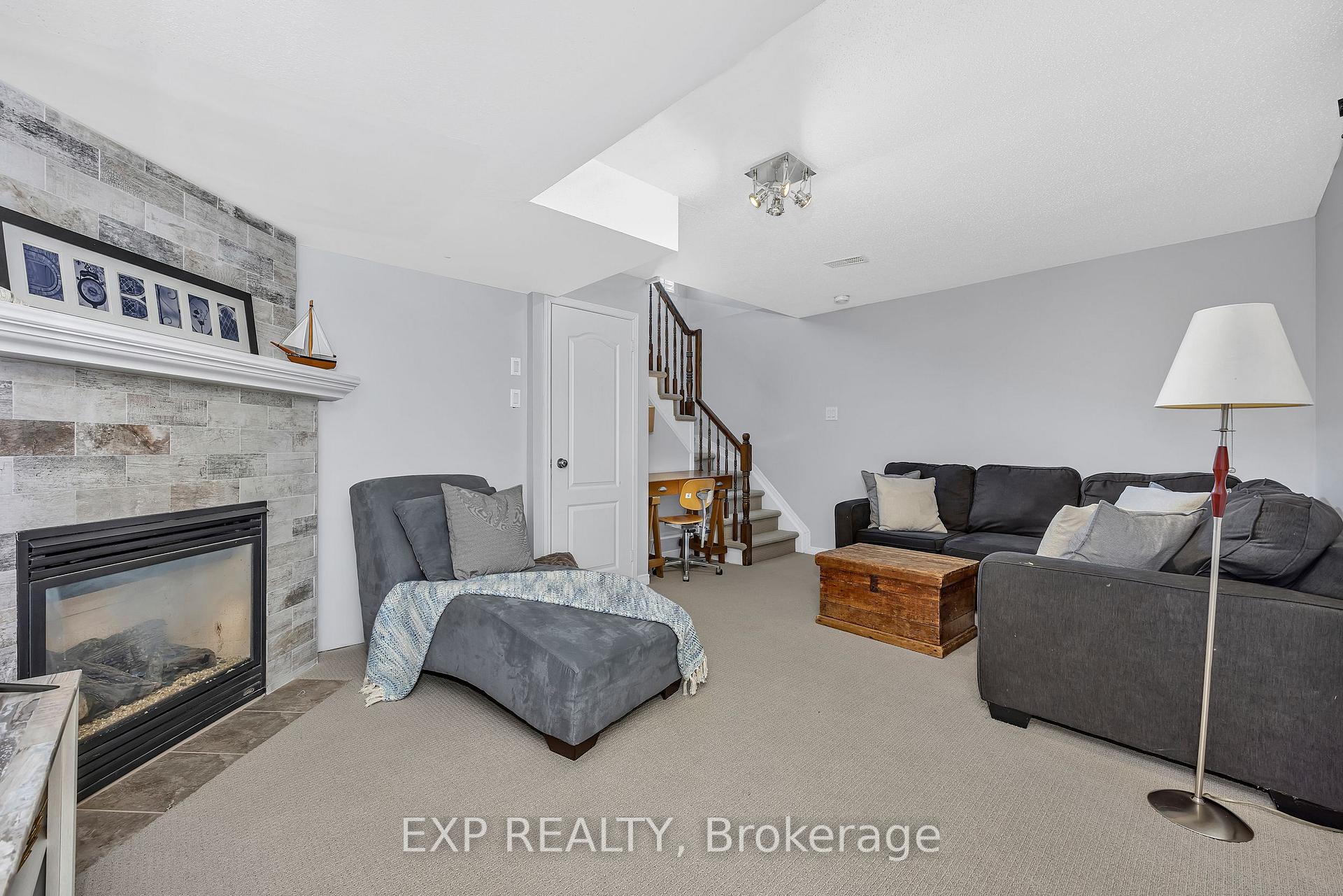 Photo 36 of 268 Eye Bright Crescent, Ottawa, Riverside South/Gloucester Glen — HOMEH