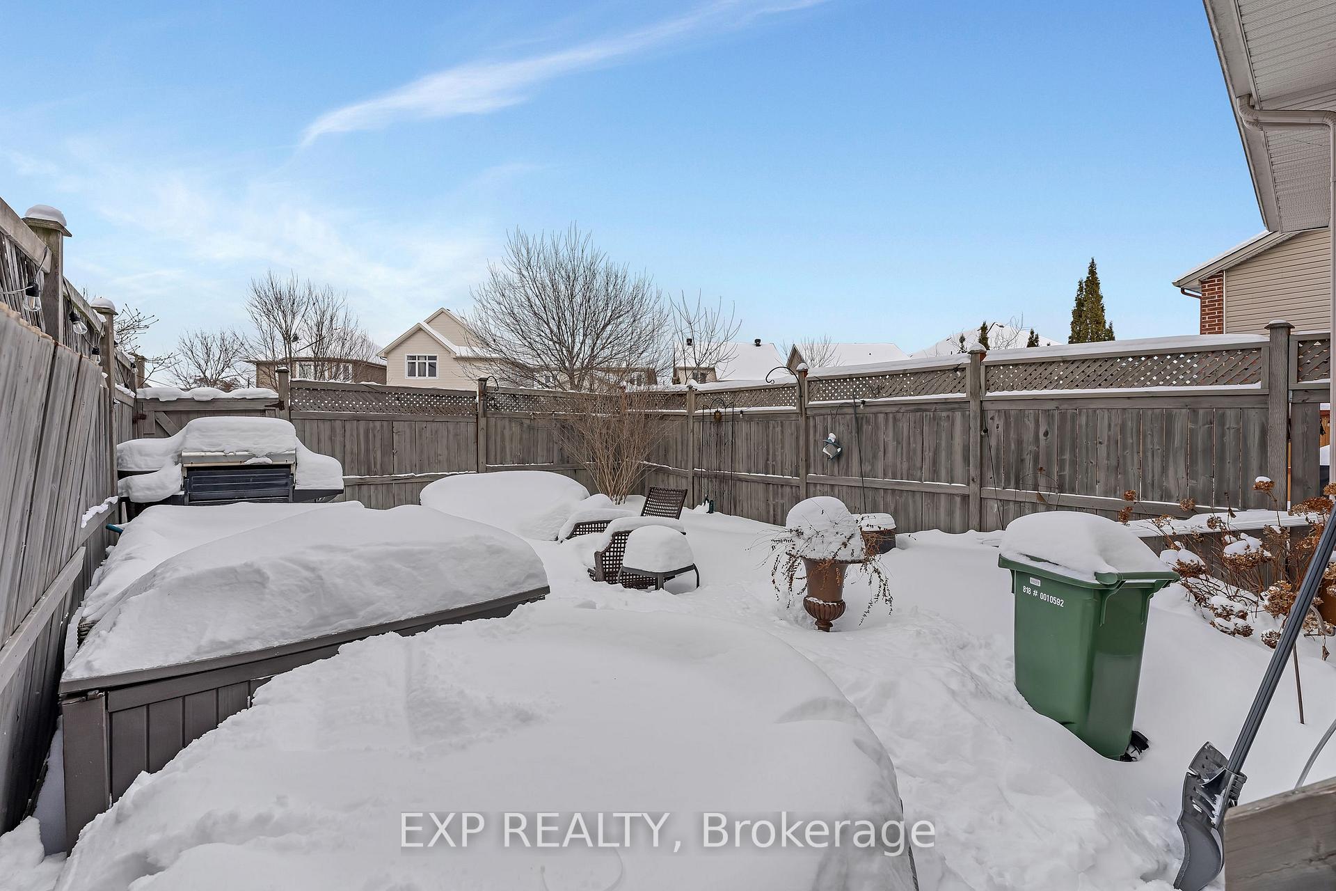 Photo 39 of 268 Eye Bright Crescent, Ottawa, Riverside South/Gloucester Glen — HOMEH