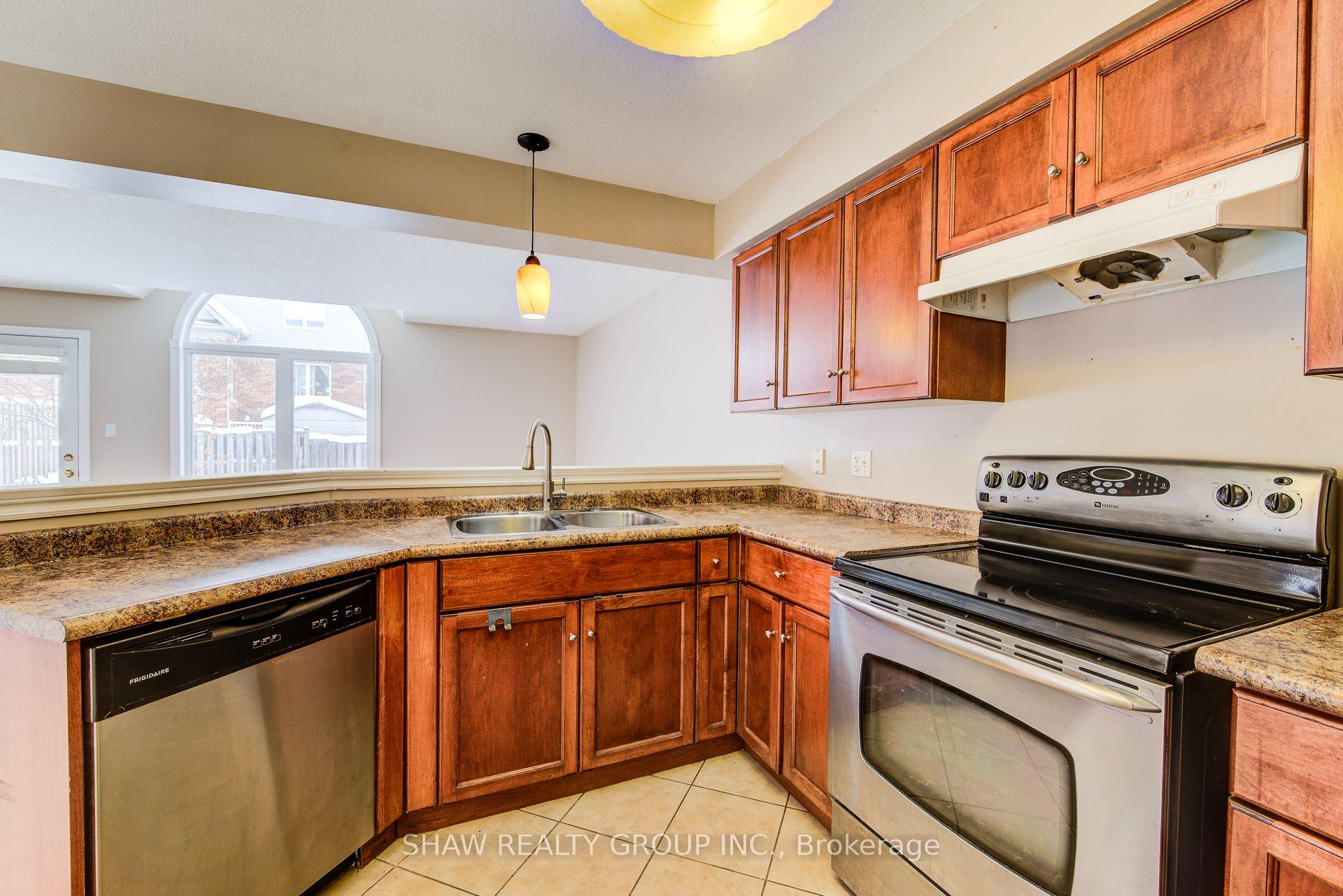 Photo 29 of 21 Truesdale Crescent, Guelph, Kortright West — HOMEH