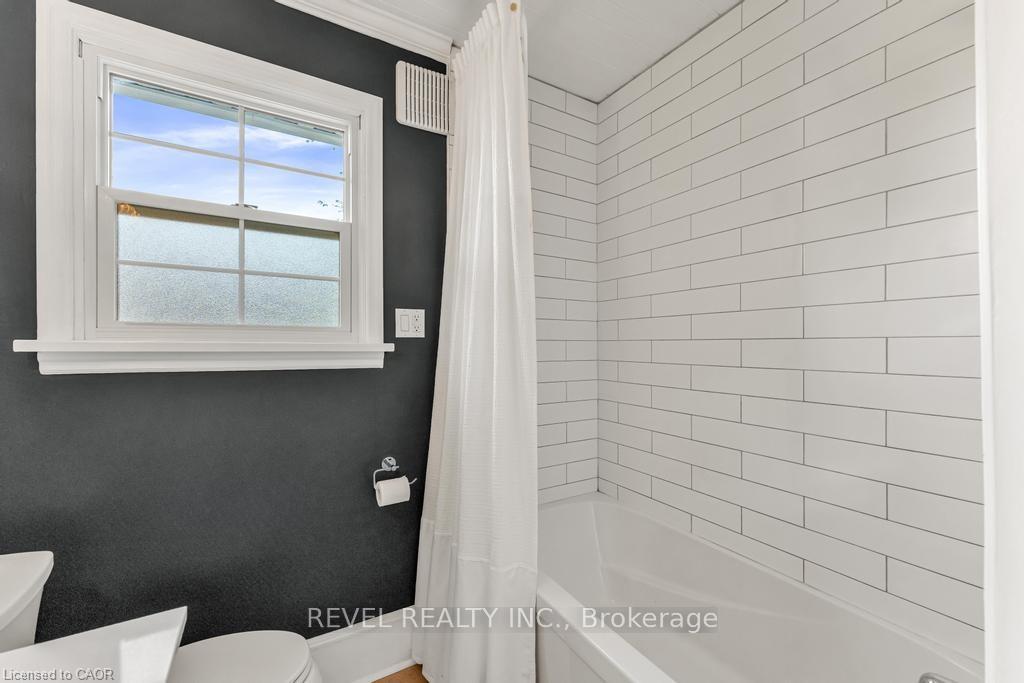Photo 22 of 331 St Paul Street W, St. Catharines, Rykert/Vansickle — HOMEH