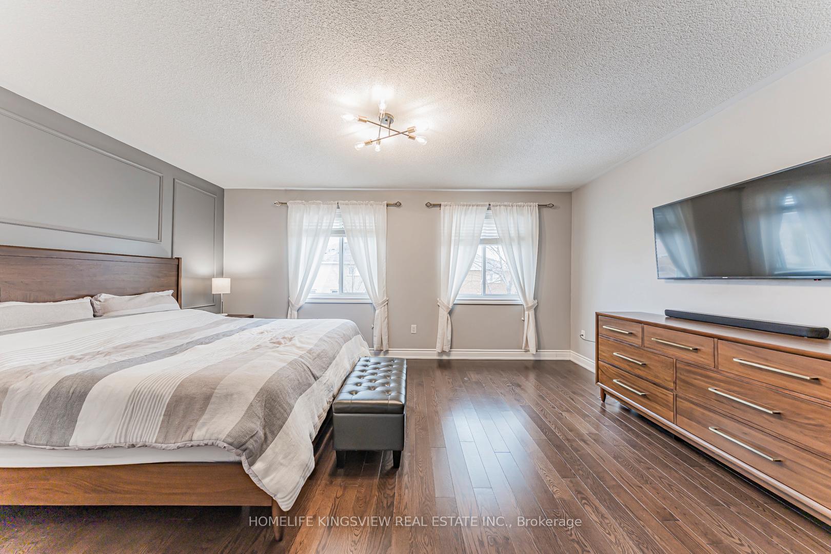 Photo 22 of 80 Giancola Crescent, Vaughan, Maple — HOMEH
