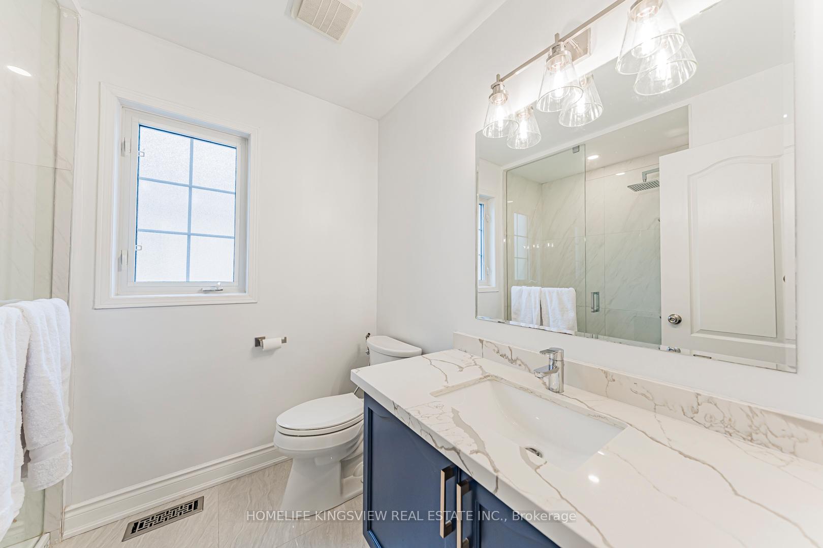 Photo 34 of 80 Giancola Crescent, Vaughan, Maple — HOMEH