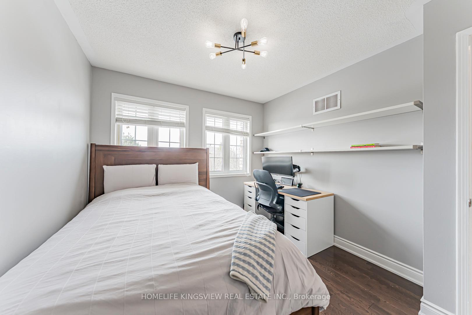 Photo 33 of 80 Giancola Crescent, Vaughan, Maple — HOMEH
