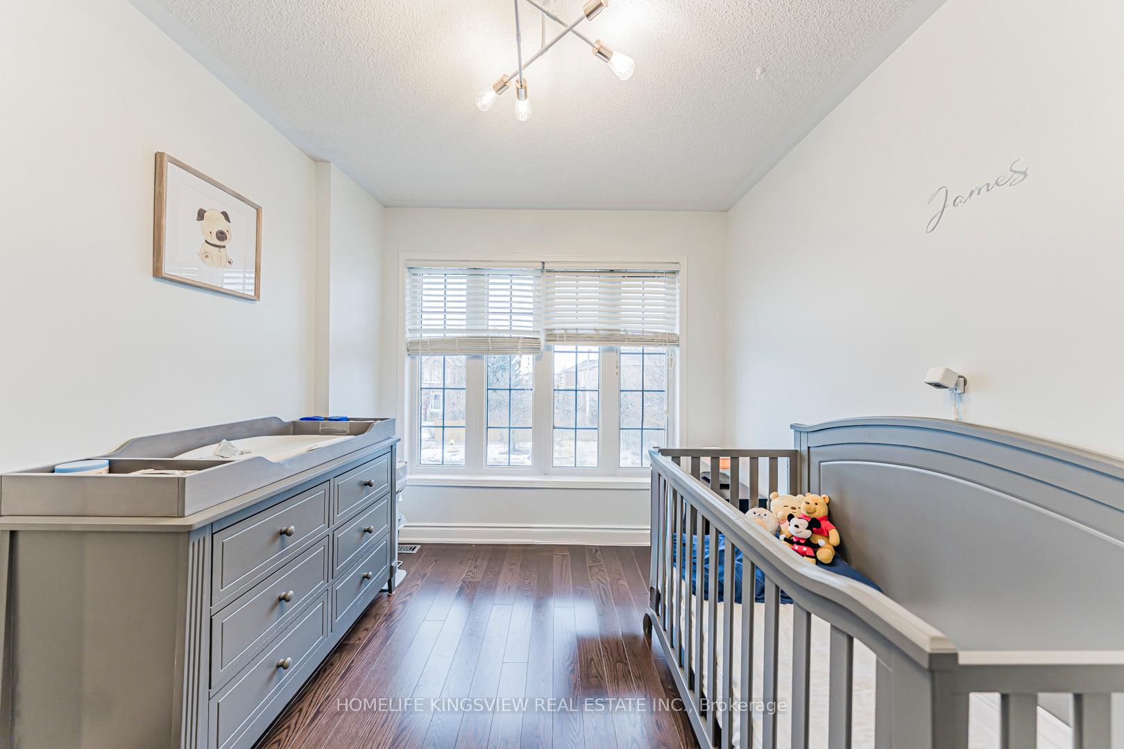 Photo 36 of 80 Giancola Crescent, Vaughan, Maple — HOMEH