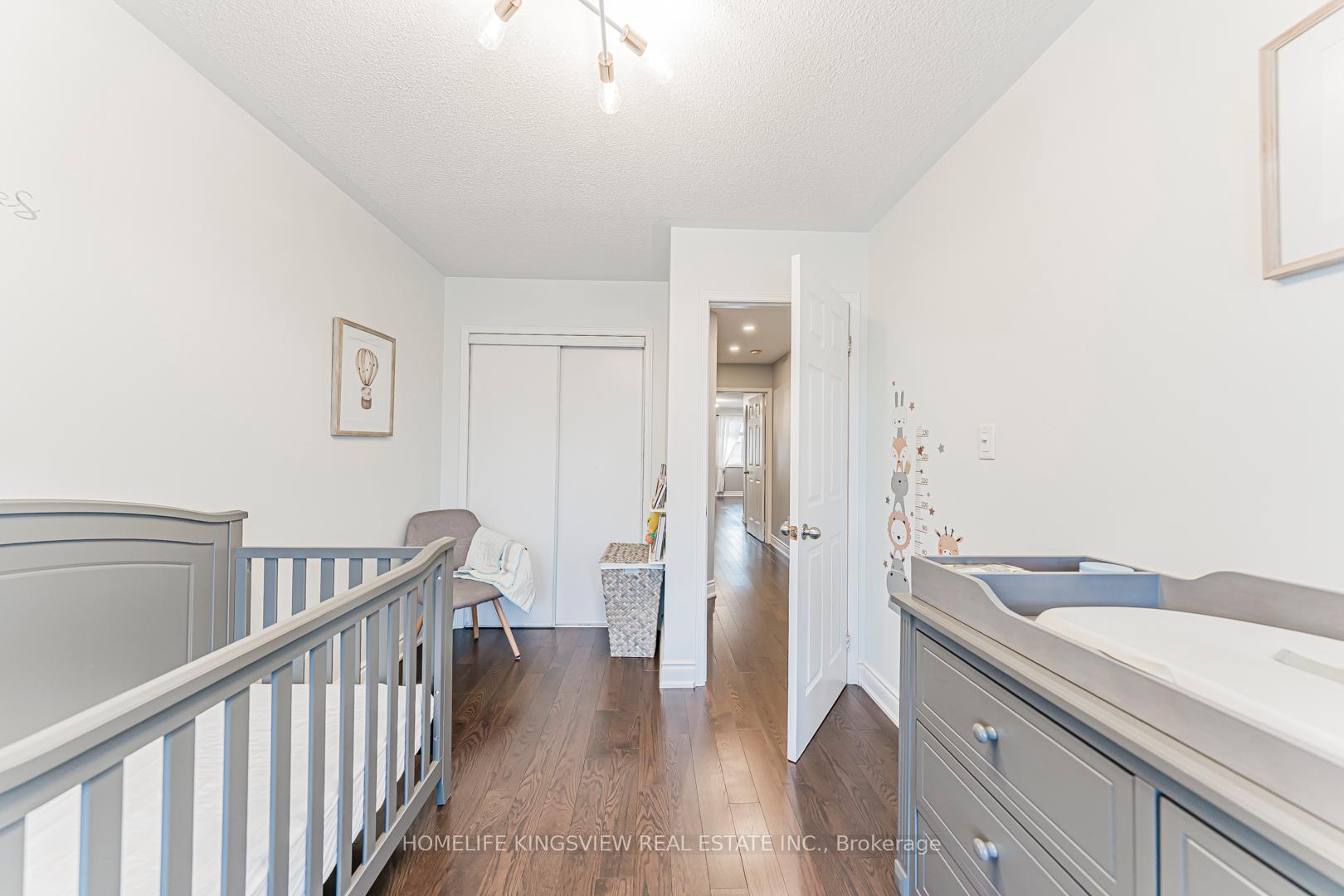 Photo 41 of 80 Giancola Crescent, Vaughan, Maple — HOMEH