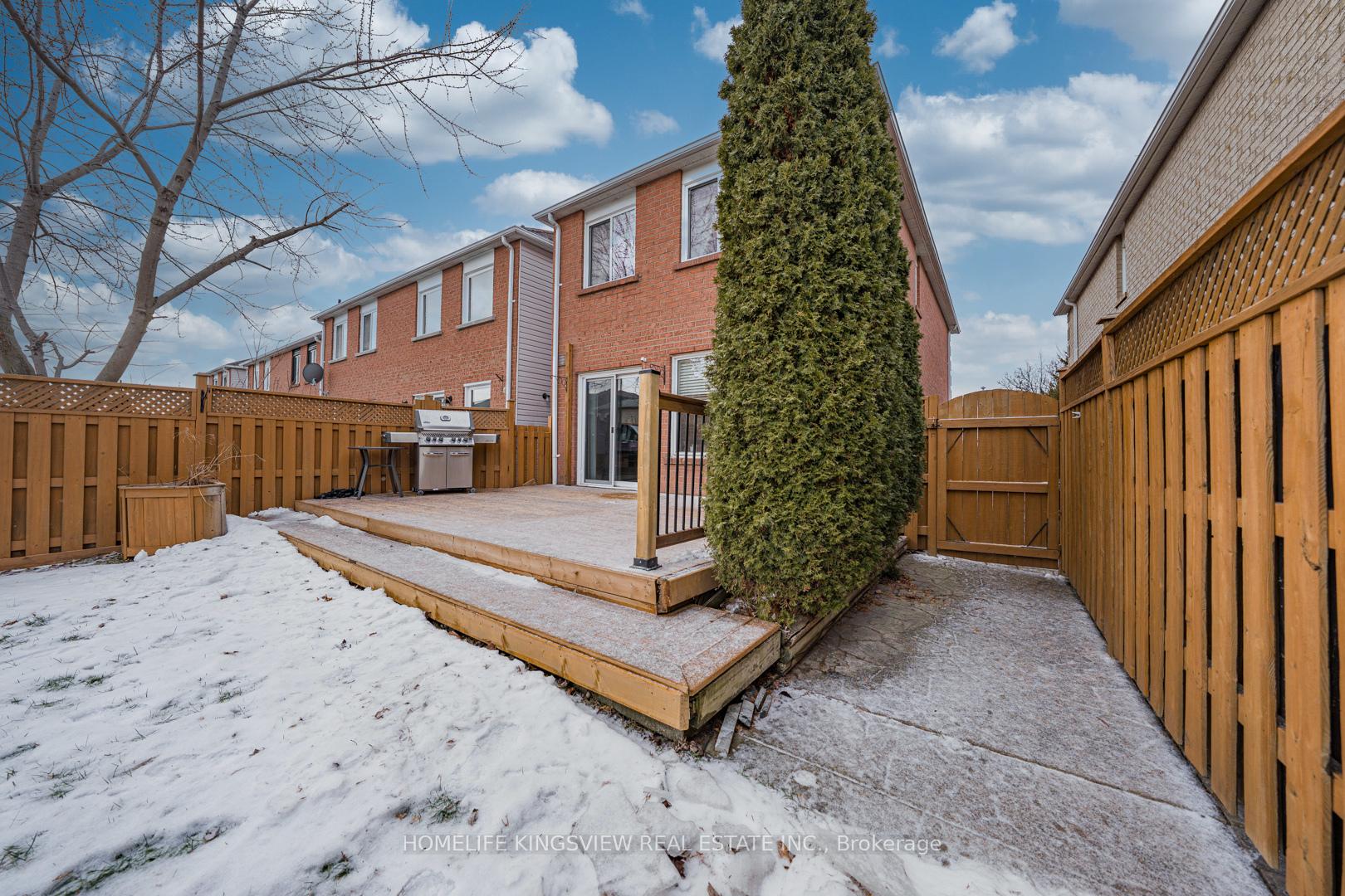 Photo 38 of 80 Giancola Crescent, Vaughan, Maple — HOMEH