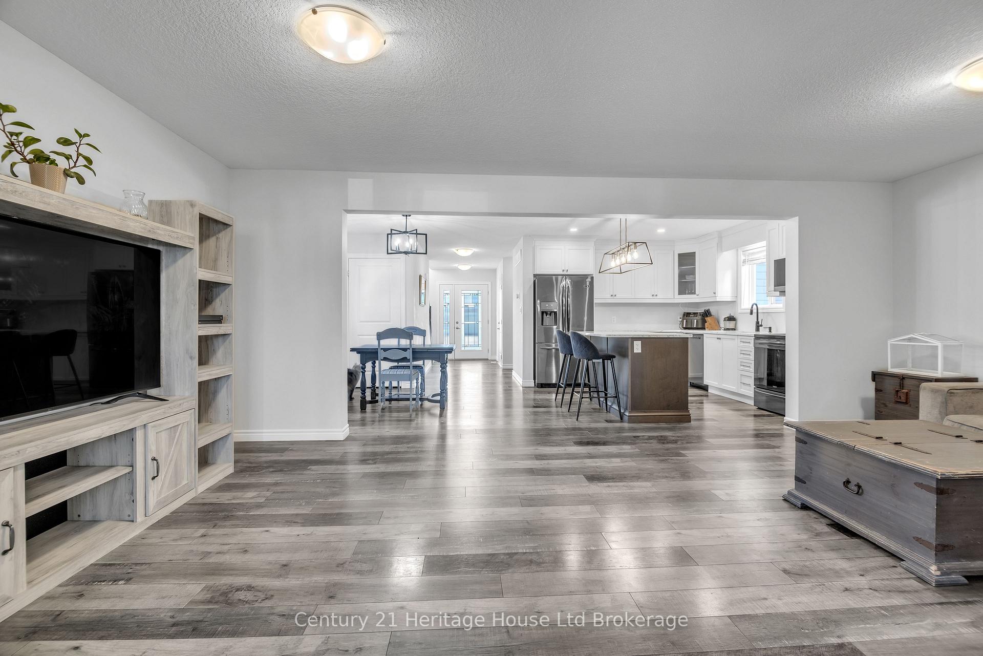 Photo 5 of 6 Sandy Court, Tillsonburg — HOMEH