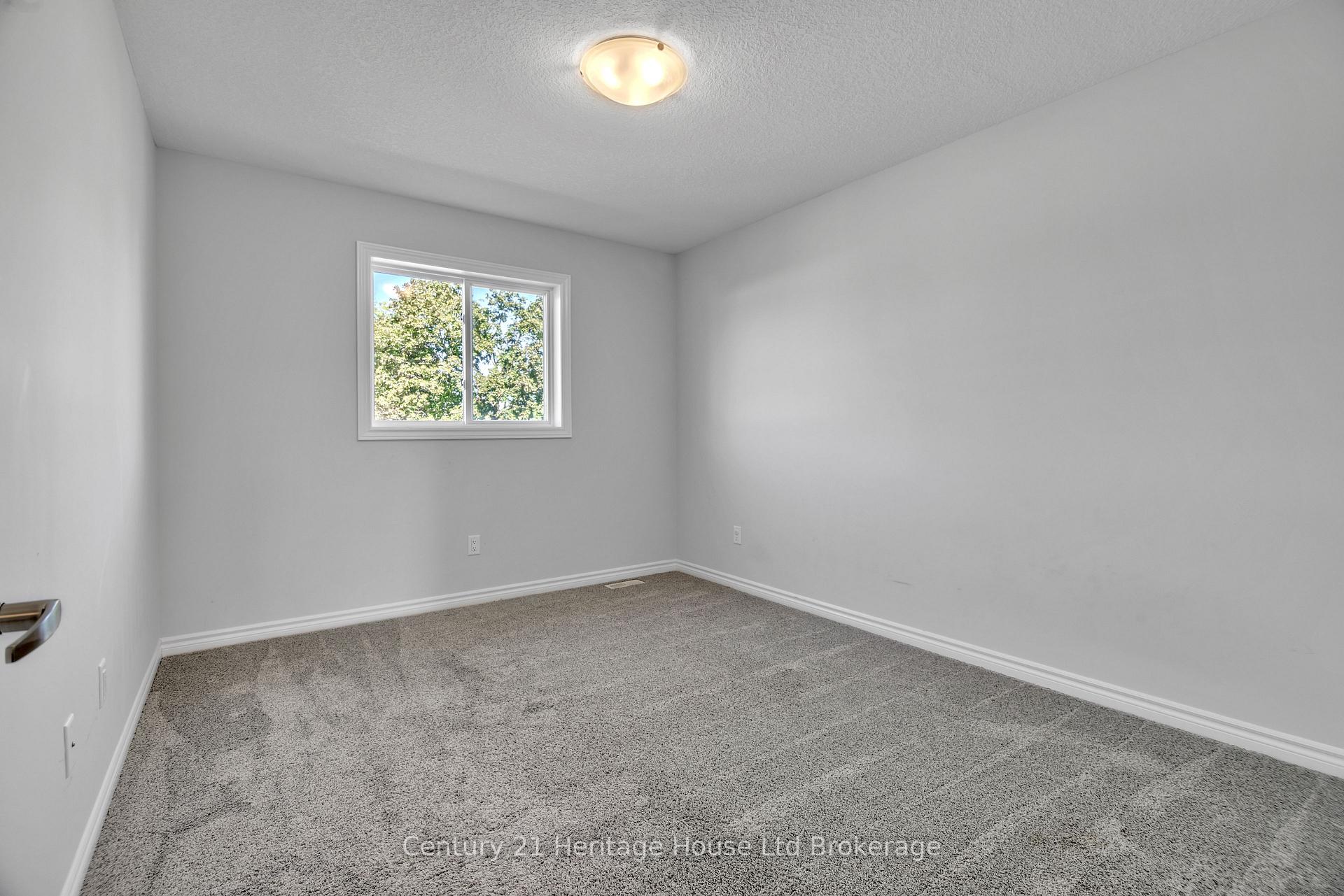 Photo 21 of 6 Sandy Court, Tillsonburg — HOMEH