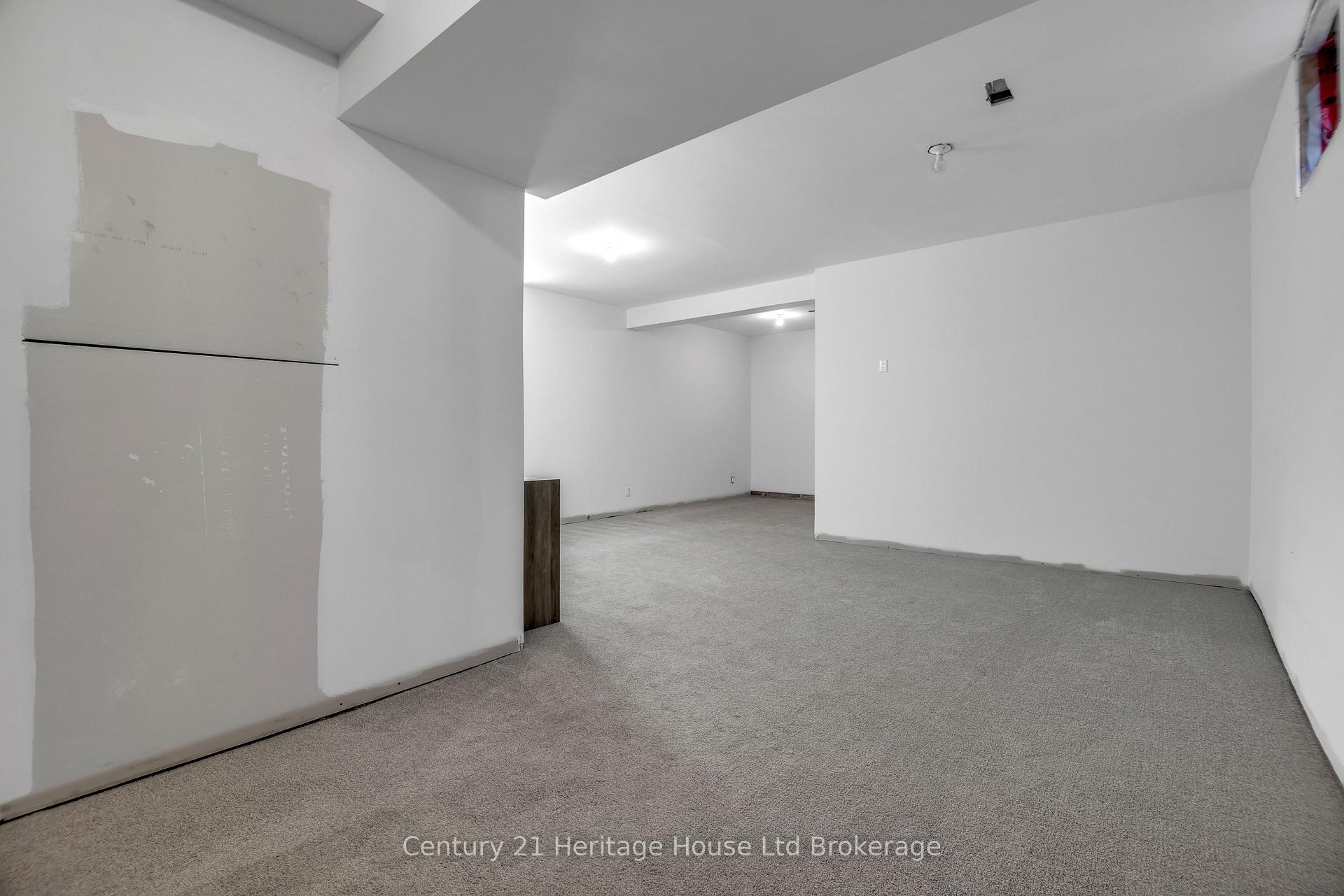 Photo 25 of 6 Sandy Court, Tillsonburg — HOMEH