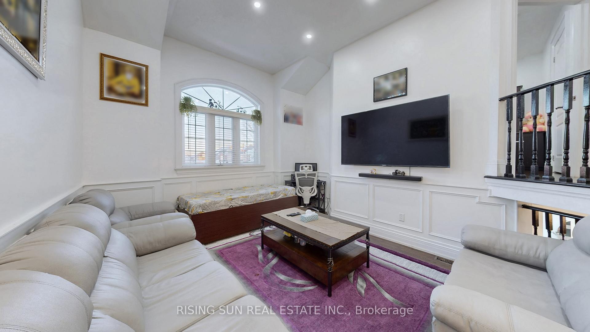 Photo 17 of 20 Bramoak Crescent, Brampton, Northwest Sandalwood Parkway — HOMEH