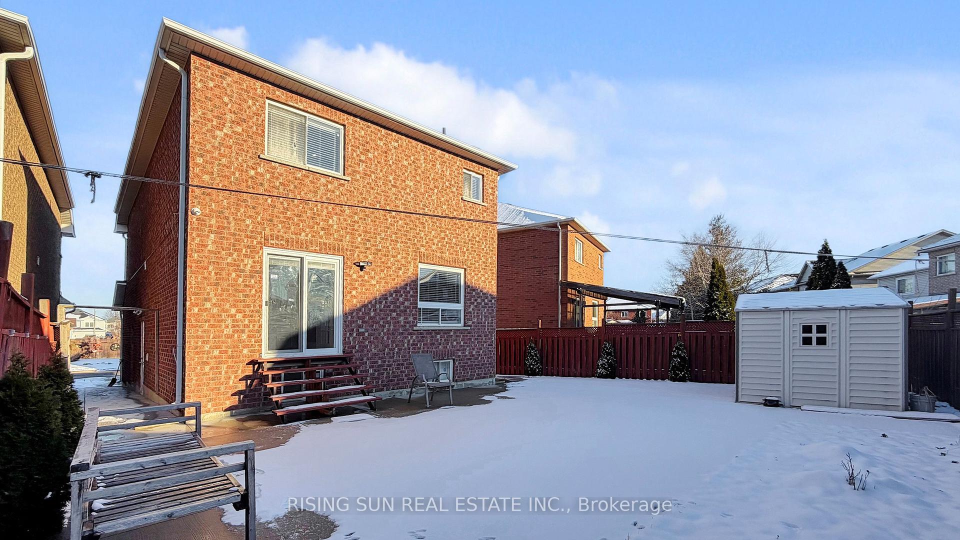 Photo 33 of 20 Bramoak Crescent, Brampton, Northwest Sandalwood Parkway — HOMEH