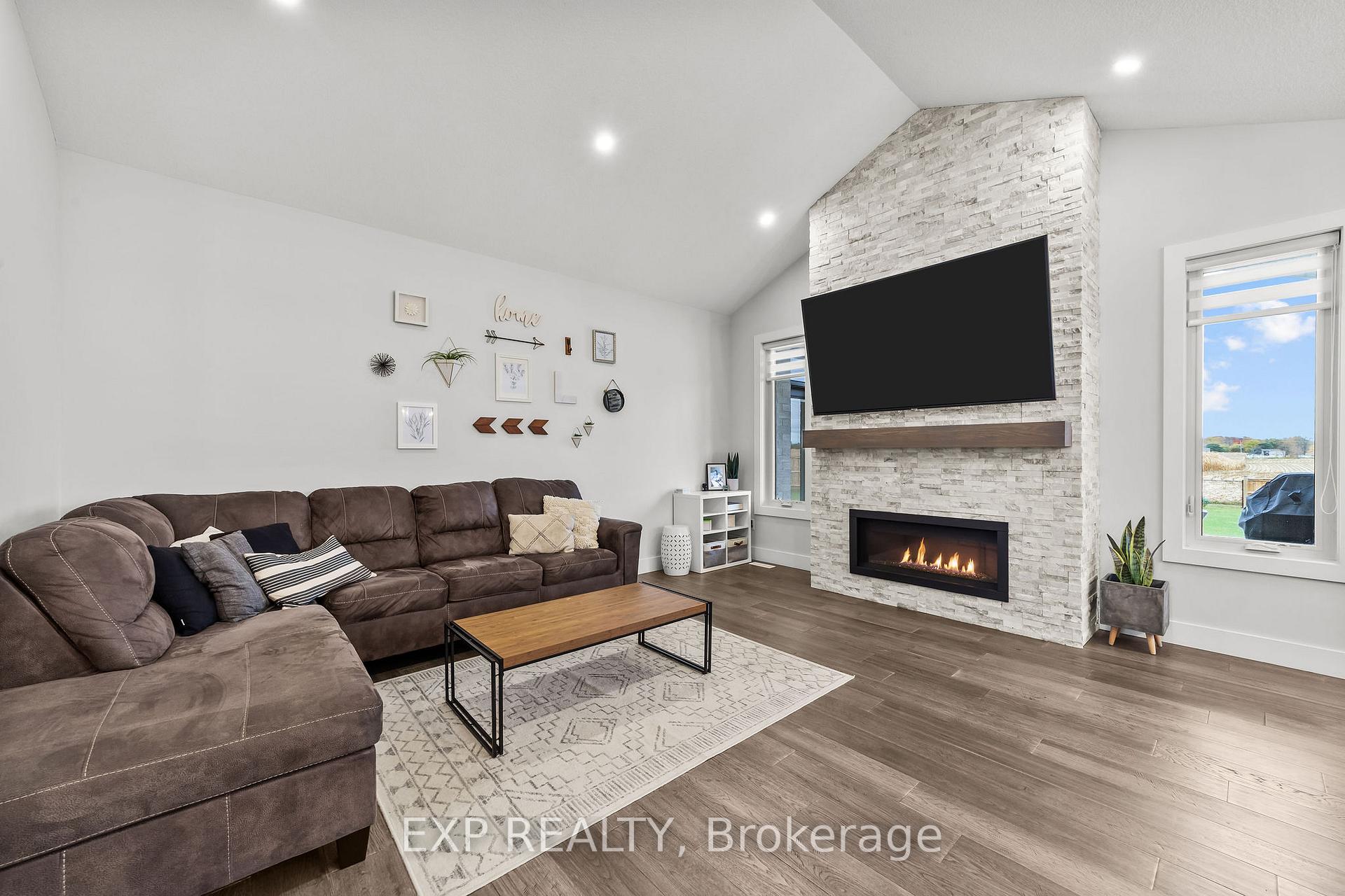 Photo 33 of 6572 Calvert Drive, Strathroy-Caradoc, Rural Strathroy-Caradoc — HOMEH