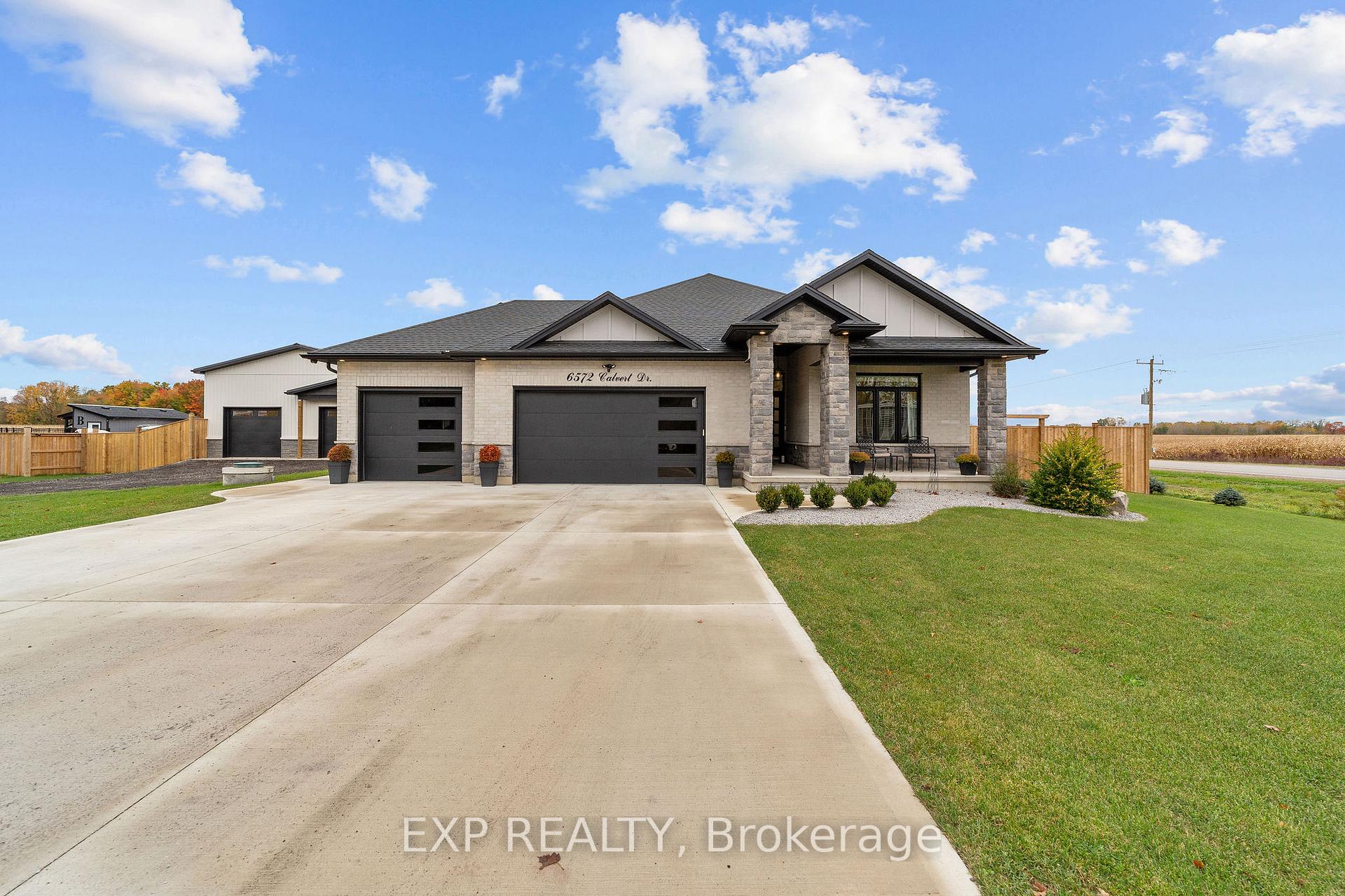 Photo 26 of 6572 Calvert Drive, Strathroy-Caradoc, Rural Strathroy-Caradoc — HOMEH