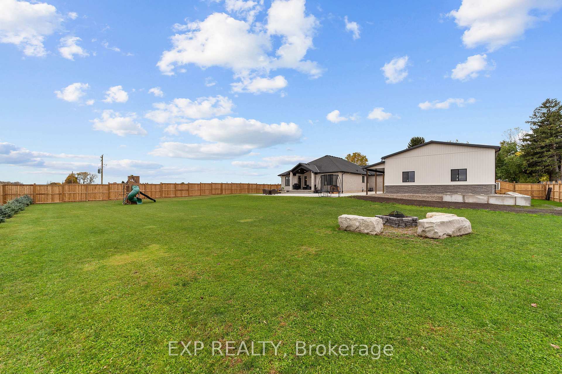 Photo 40 of 6572 Calvert Drive, Strathroy-Caradoc, Rural Strathroy-Caradoc — HOMEH