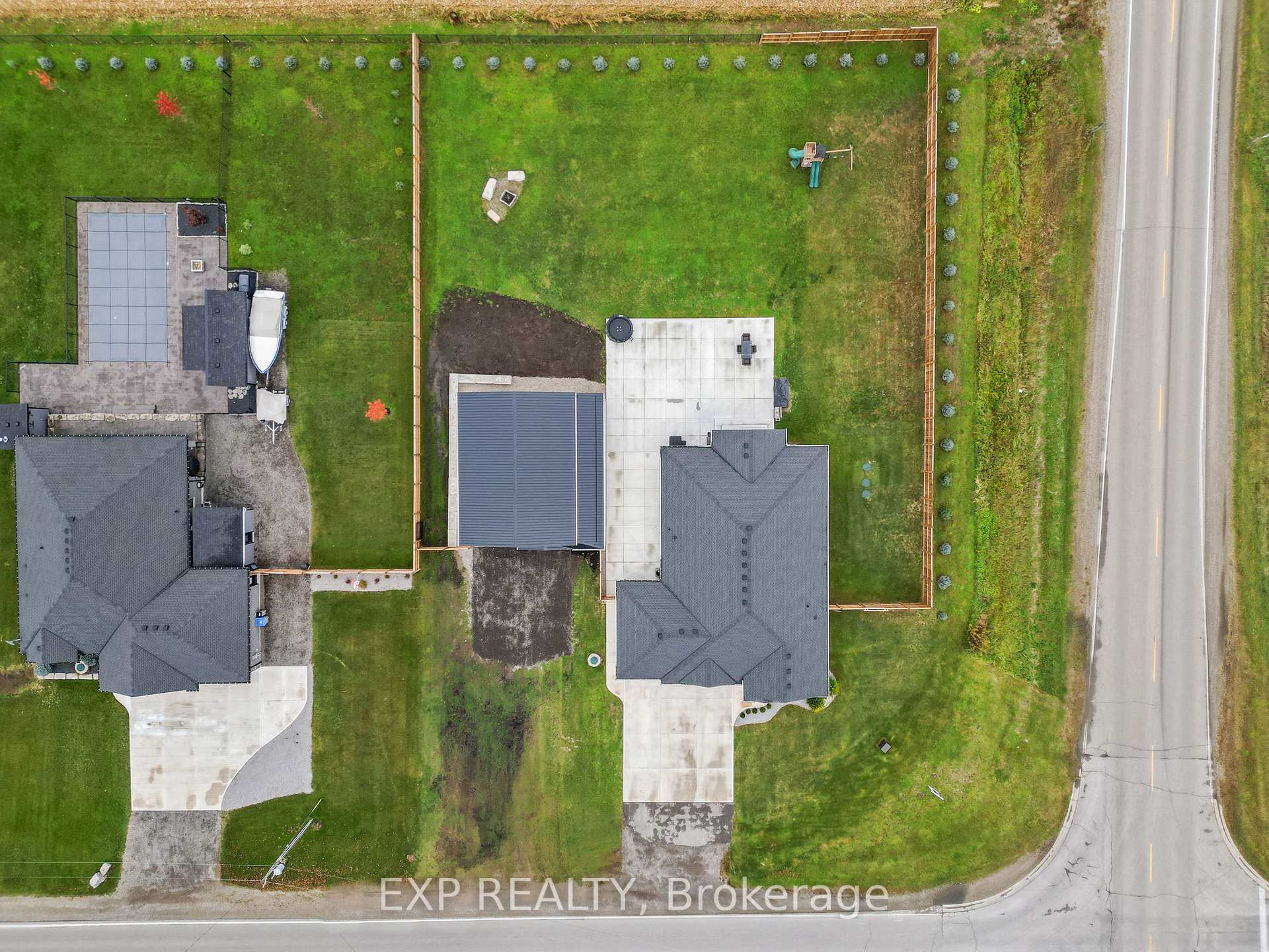 Photo 32 of 6572 Calvert Drive, Strathroy-Caradoc, Rural Strathroy-Caradoc — HOMEH