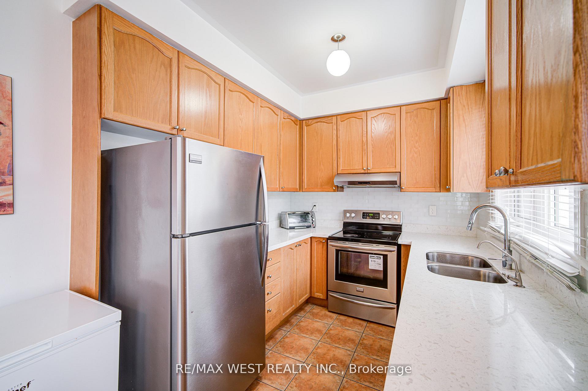 Photo 10 of 12 Eaglefield Gate, Brampton, Fletcher's Meadow — HOMEH