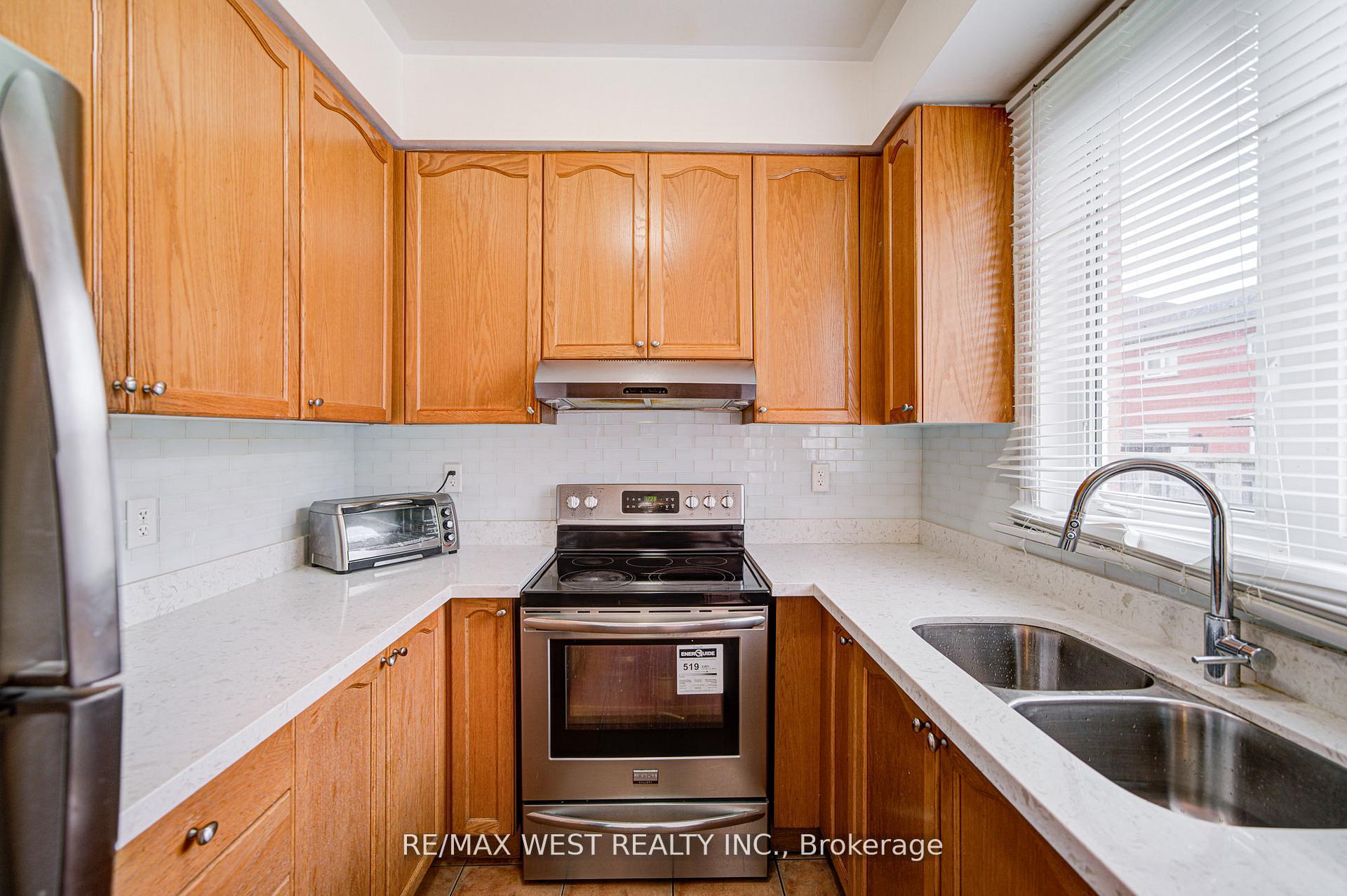 Photo 8 of 12 Eaglefield Gate, Brampton, Fletcher's Meadow — HOMEH