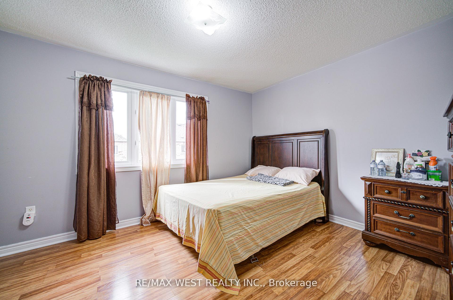 Photo 12 of 12 Eaglefield Gate, Brampton, Fletcher's Meadow — HOMEH