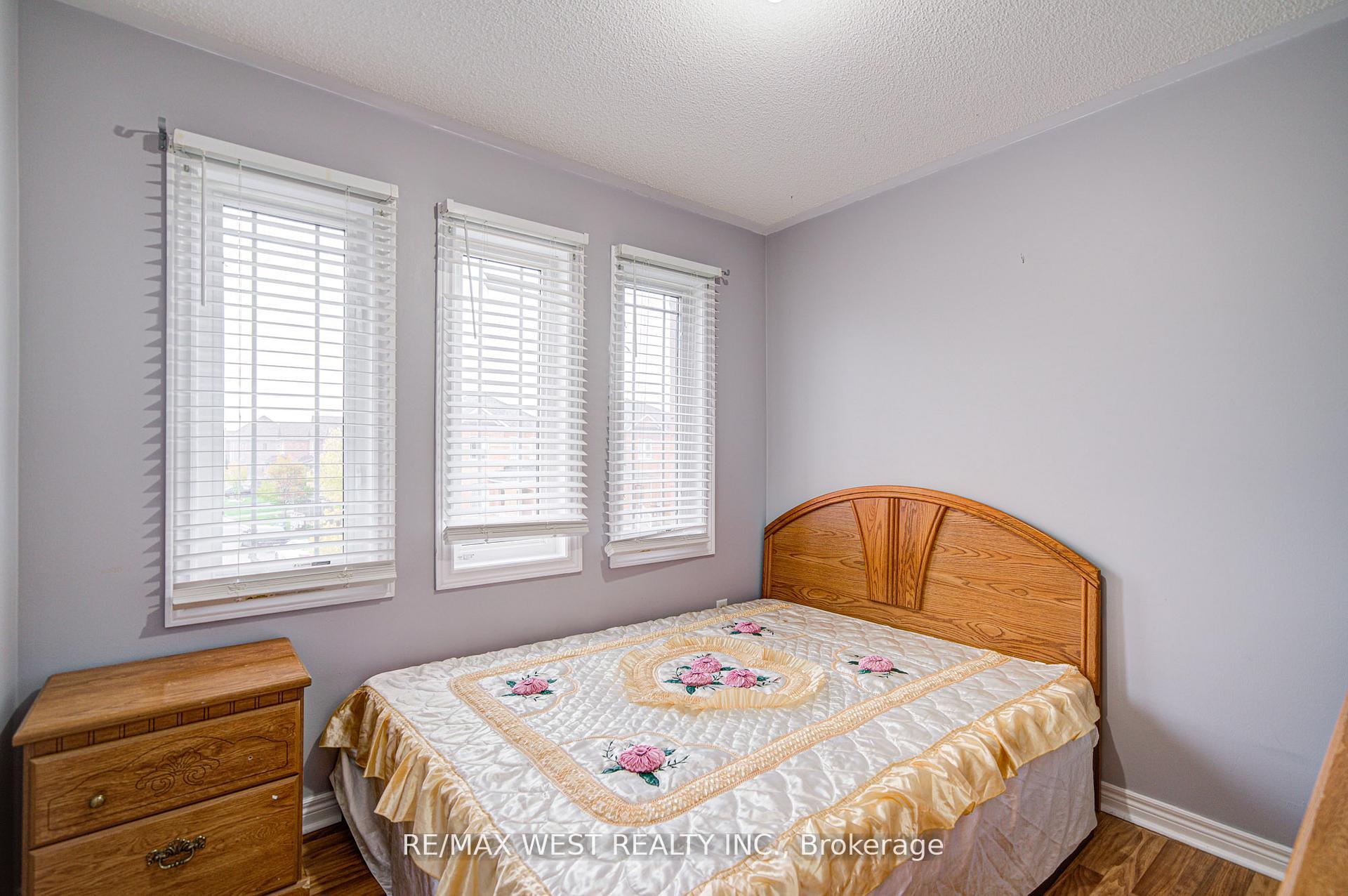 Photo 20 of 12 Eaglefield Gate, Brampton, Fletcher's Meadow — HOMEH