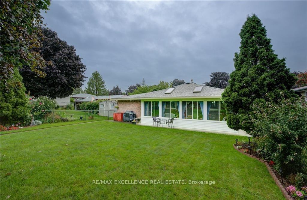 Photo 32 of 131 Gracefield Crescent, Kitchener — HOMEH