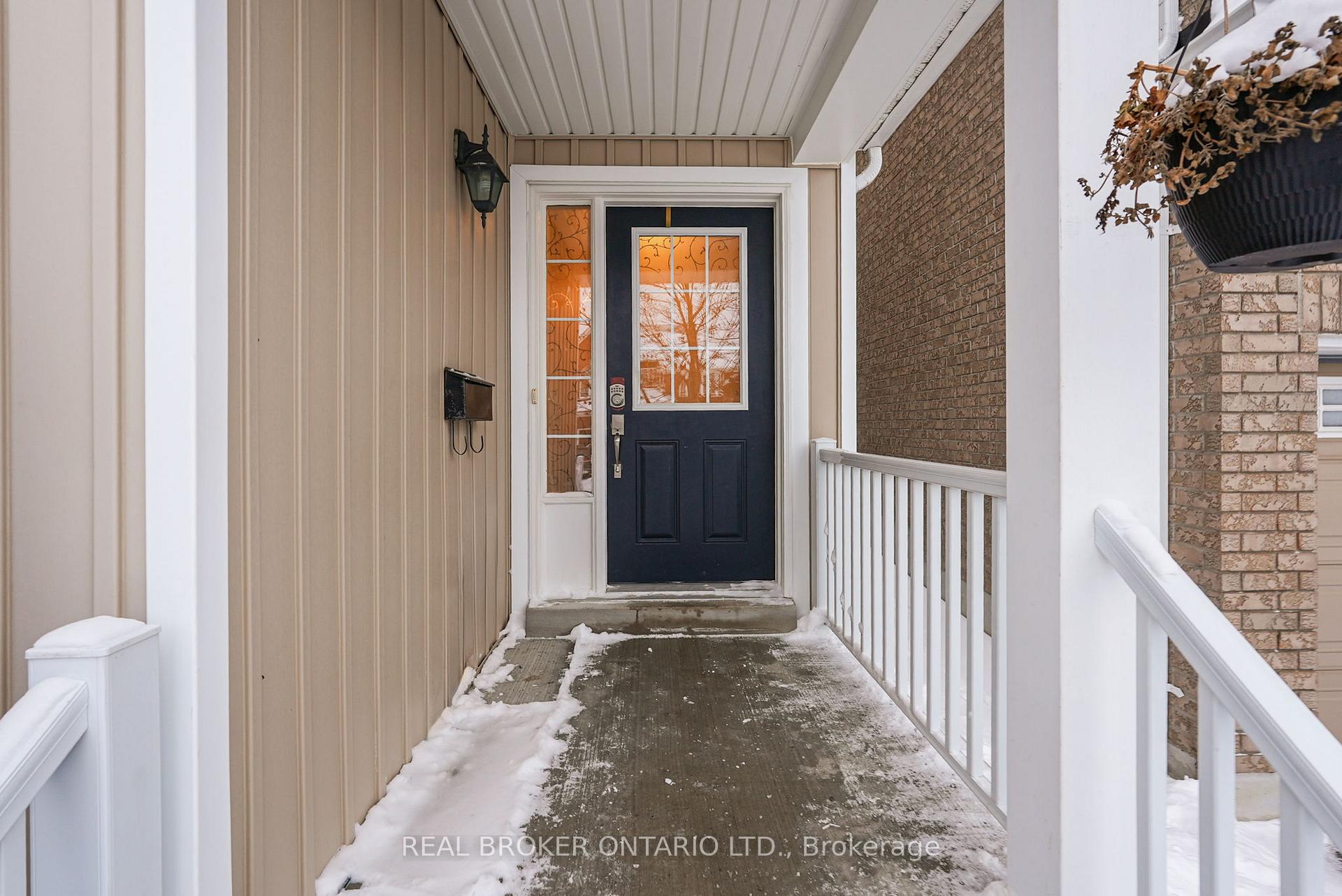 Photo 3 of 1432 Arborwood Drive, Oshawa, Taunton — HOMEH