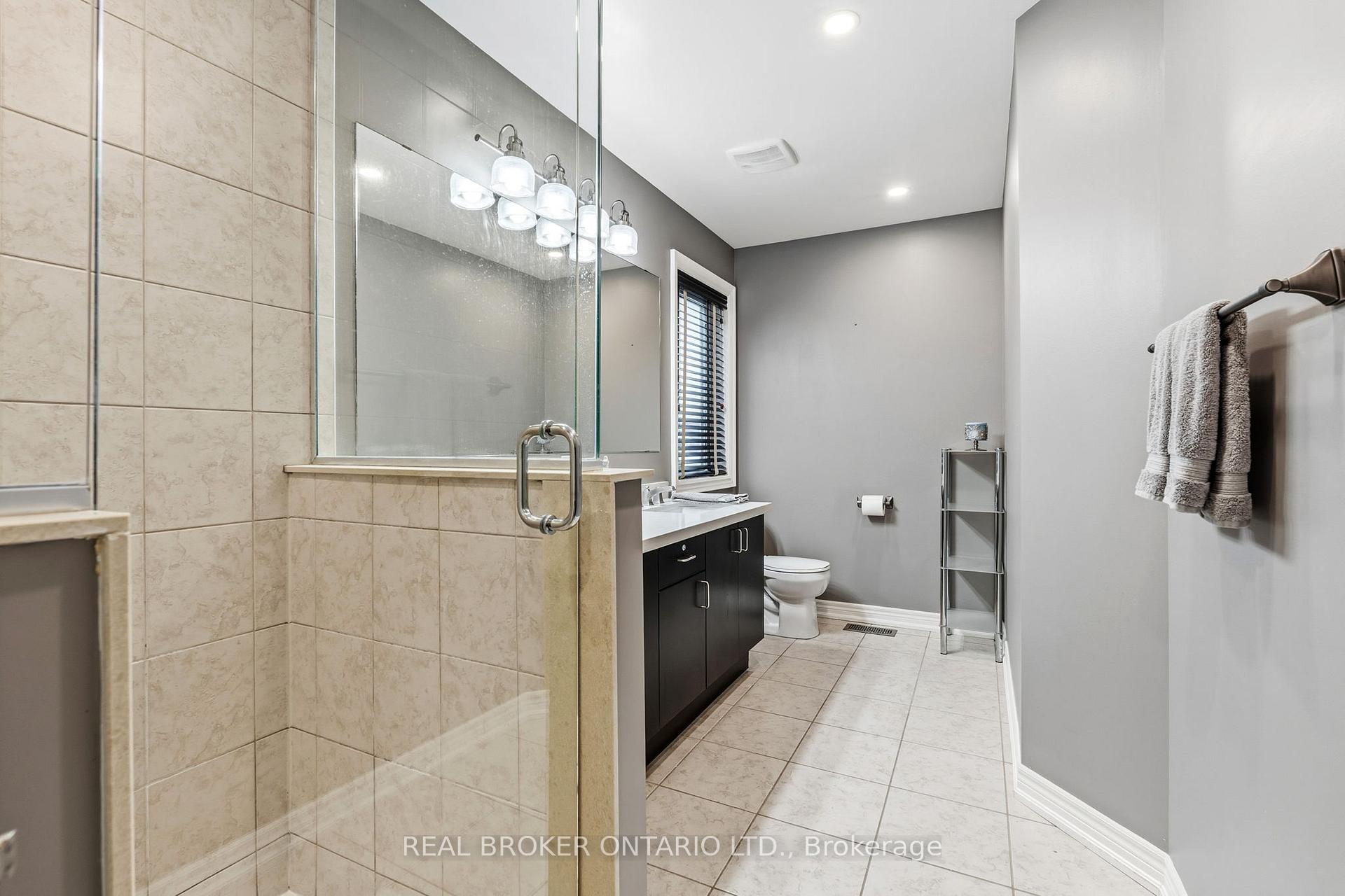 Photo 14 of 1432 Arborwood Drive, Oshawa, Taunton — HOMEH