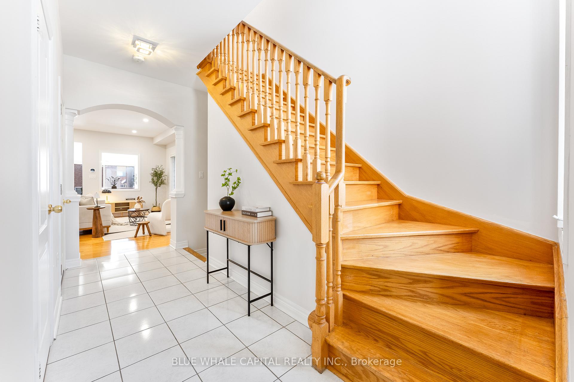 Photo 2 of 11 Pamgrey Road, Markham, Greensborough — HOMEH