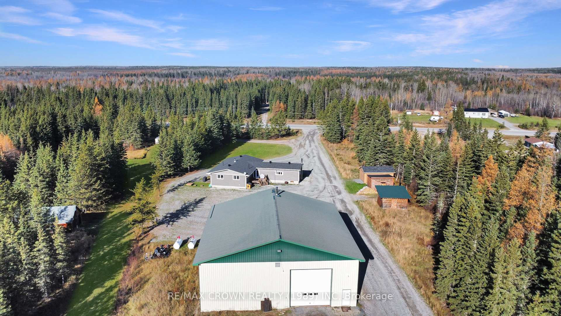 Photo 4 of 2027 Highway 11 W, Hearst — HOMEH
