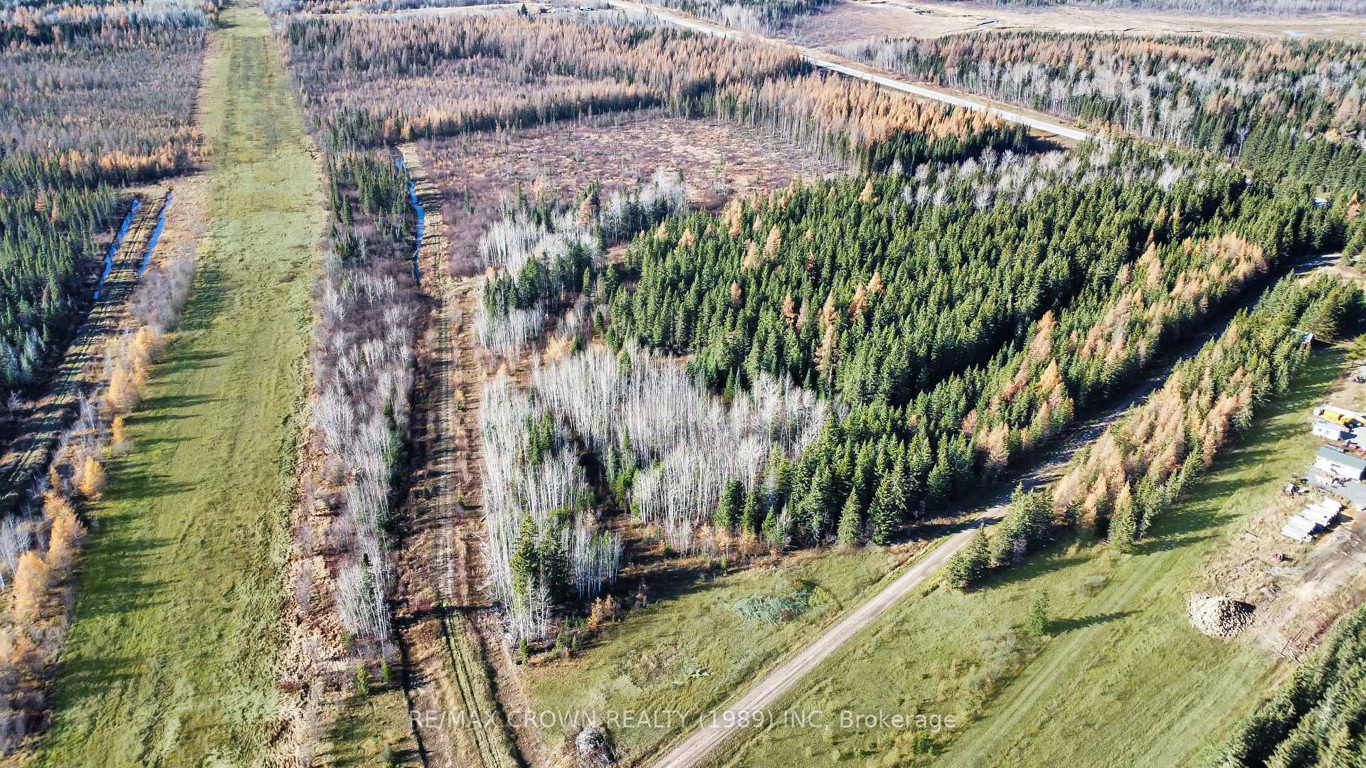 Photo 32 of 2027 Highway 11 W, Hearst — HOMEH