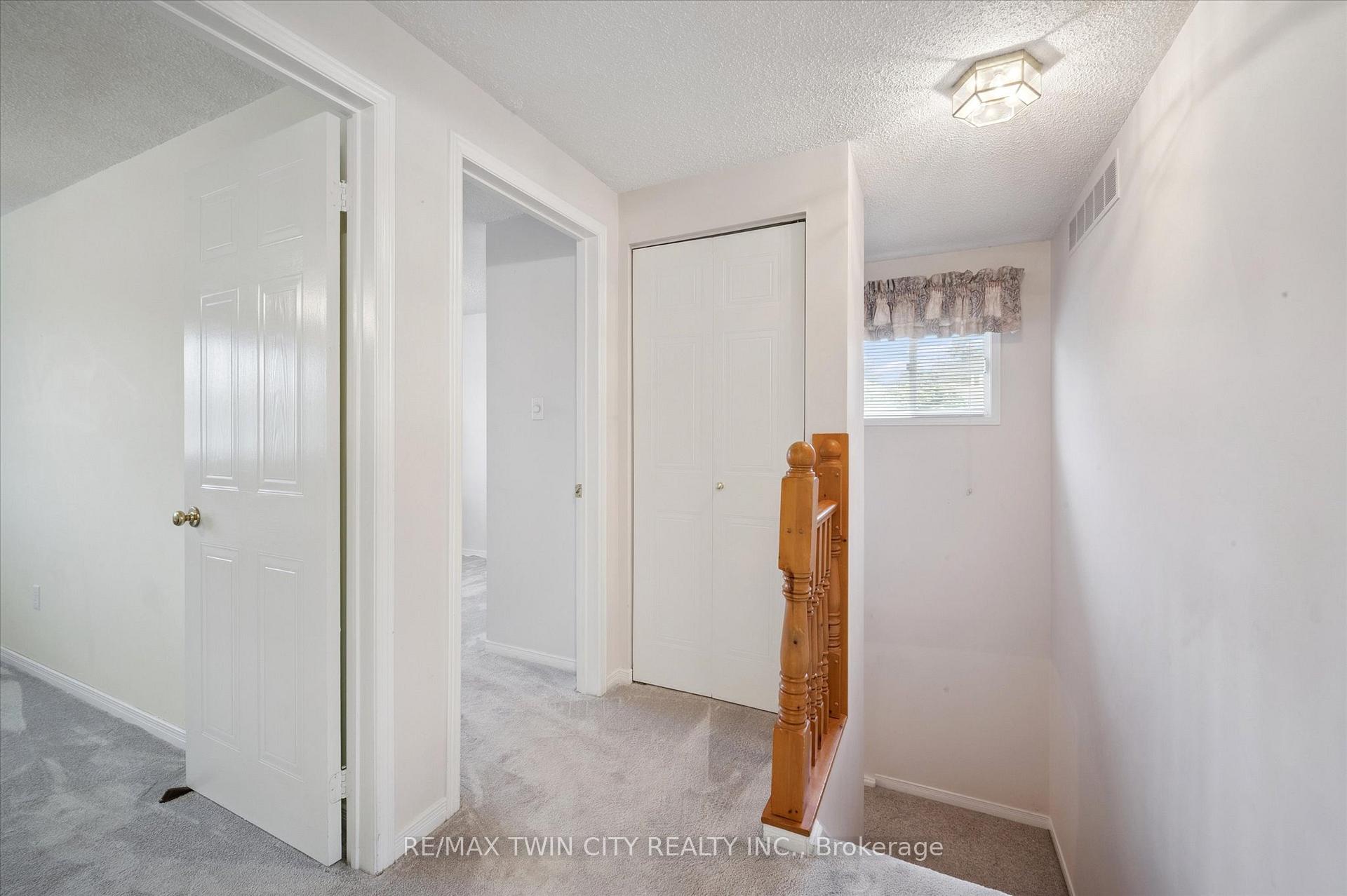 Photo 6 of 66 Benesfort Drive, Kitchener — HOMEH