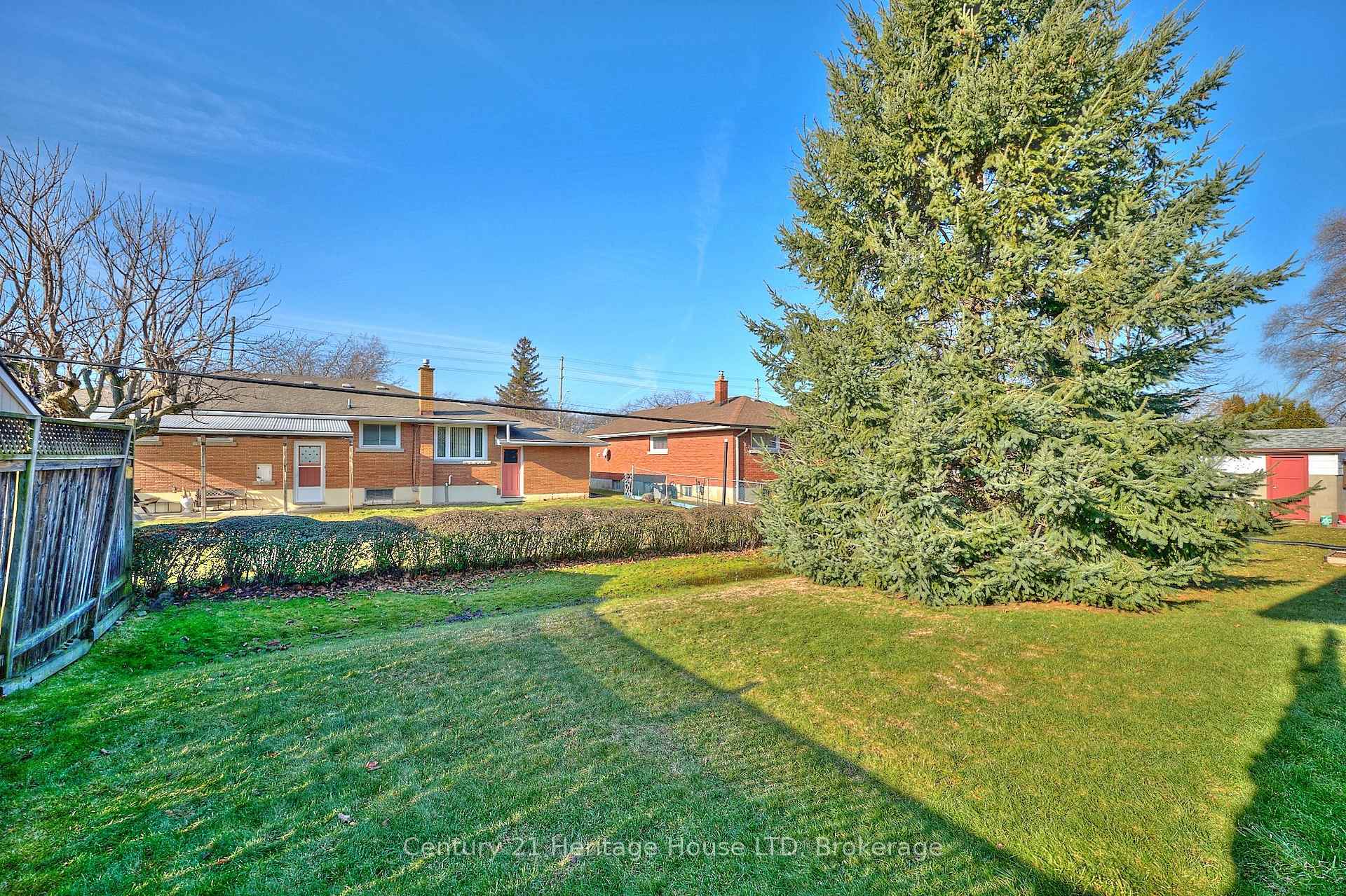 Photo 28 of 55 Windward Street, St. Catharines, Carlton/Bunting — HOMEH