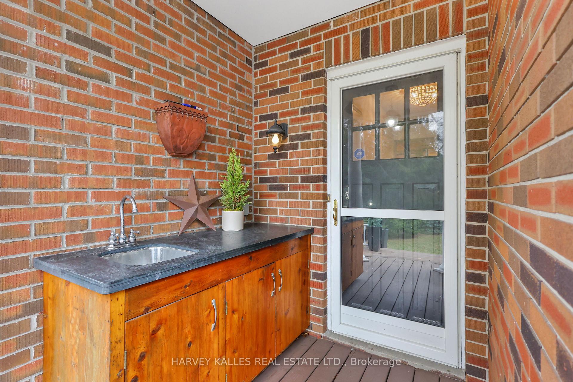 Photo 17 of 64 Hillhurst Boulevard, Toronto, Lawrence Park South — HOMEH