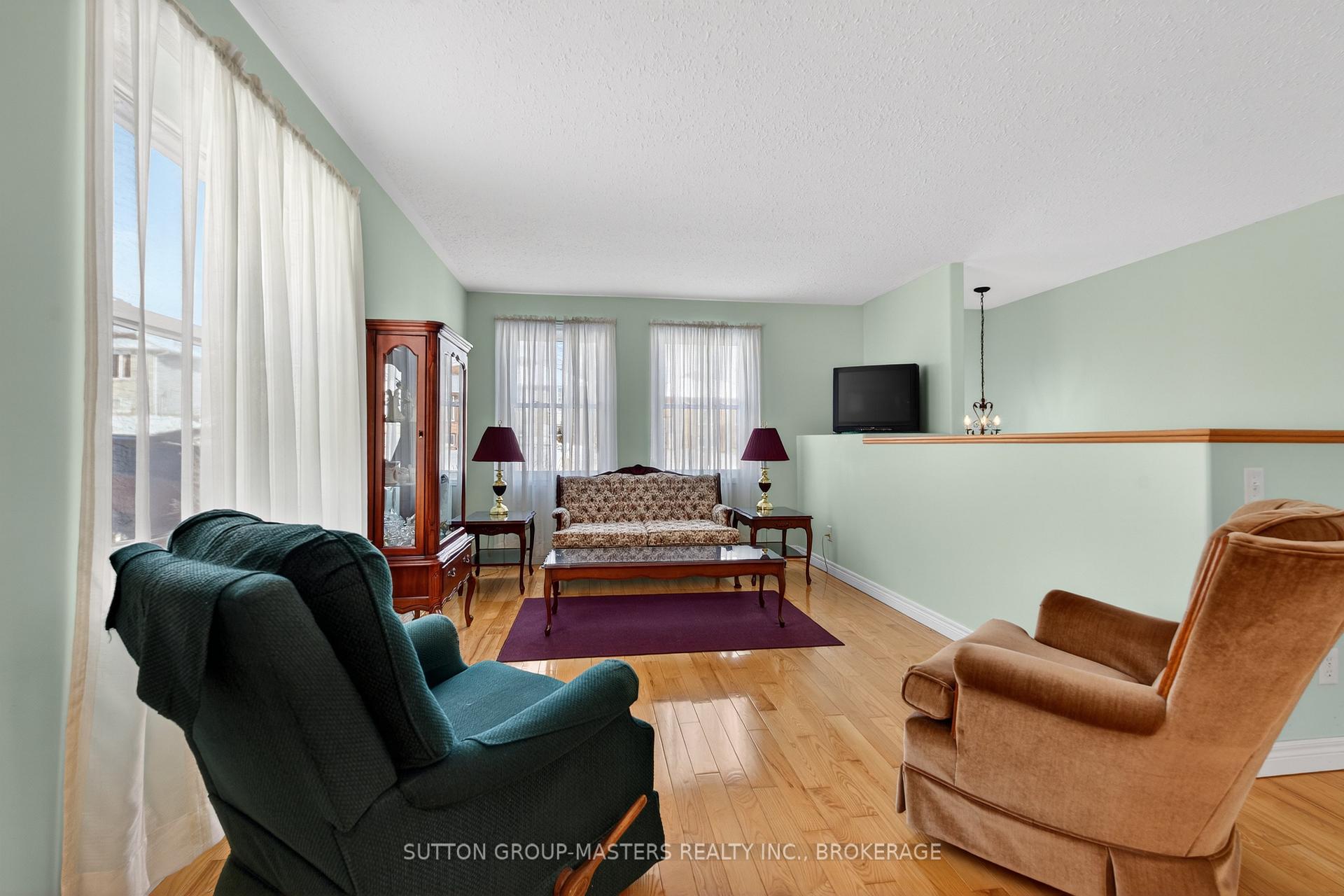 Photo 19 of 36 Joyce Street, Kingston, Rideau — HOMEH