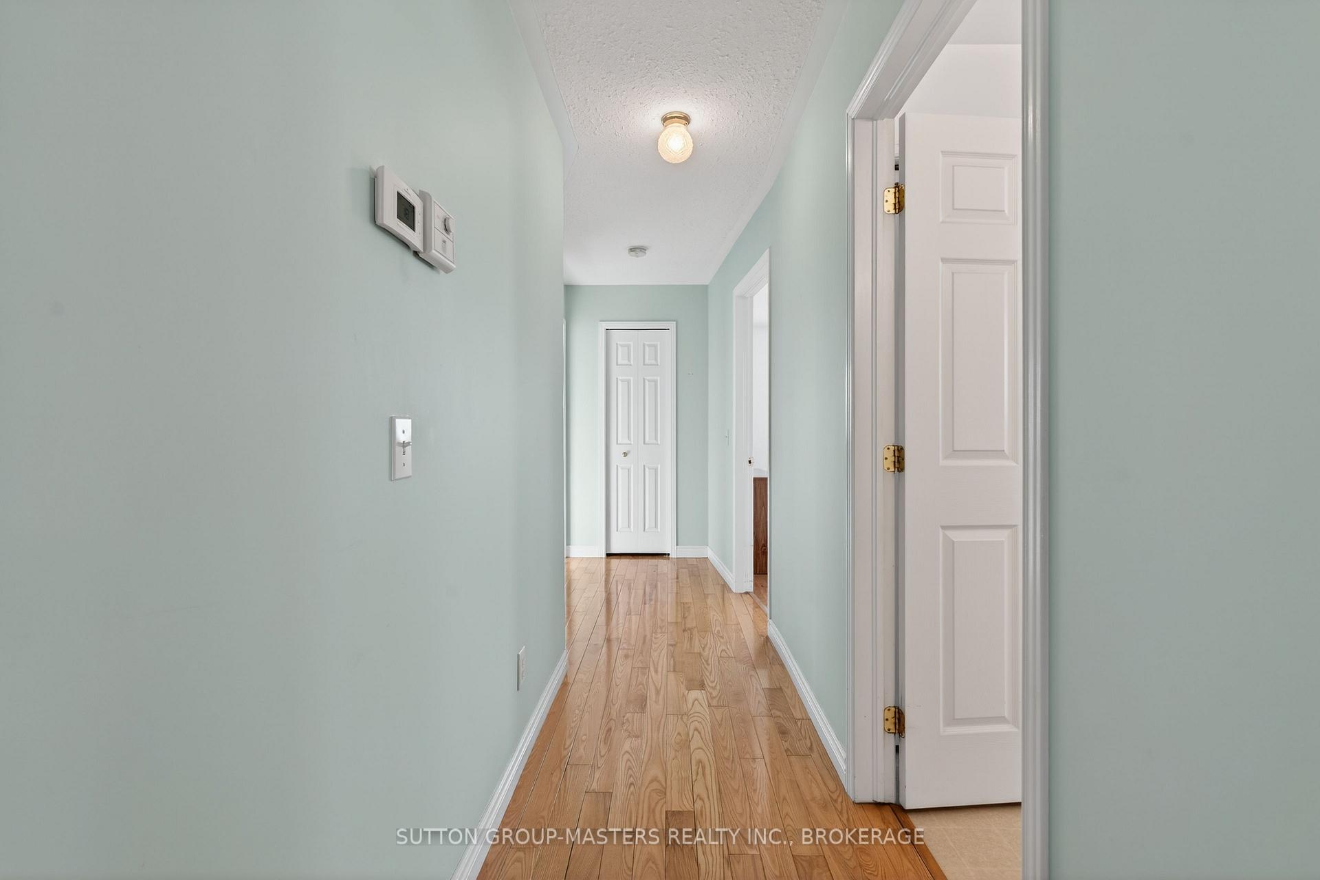 Photo 11 of 36 Joyce Street, Kingston, Rideau — HOMEH