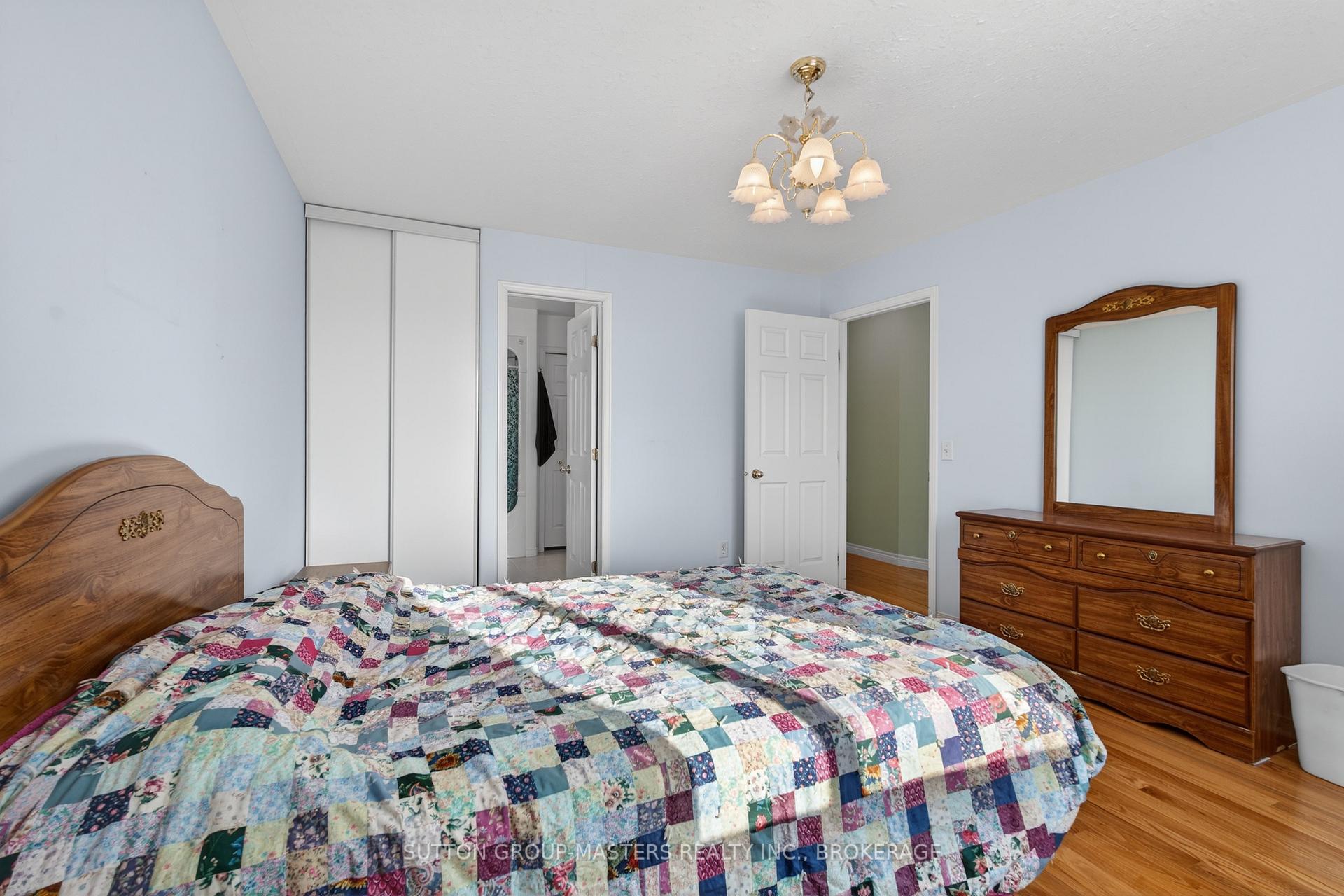 Photo 38 of 36 Joyce Street, Kingston, Rideau — HOMEH