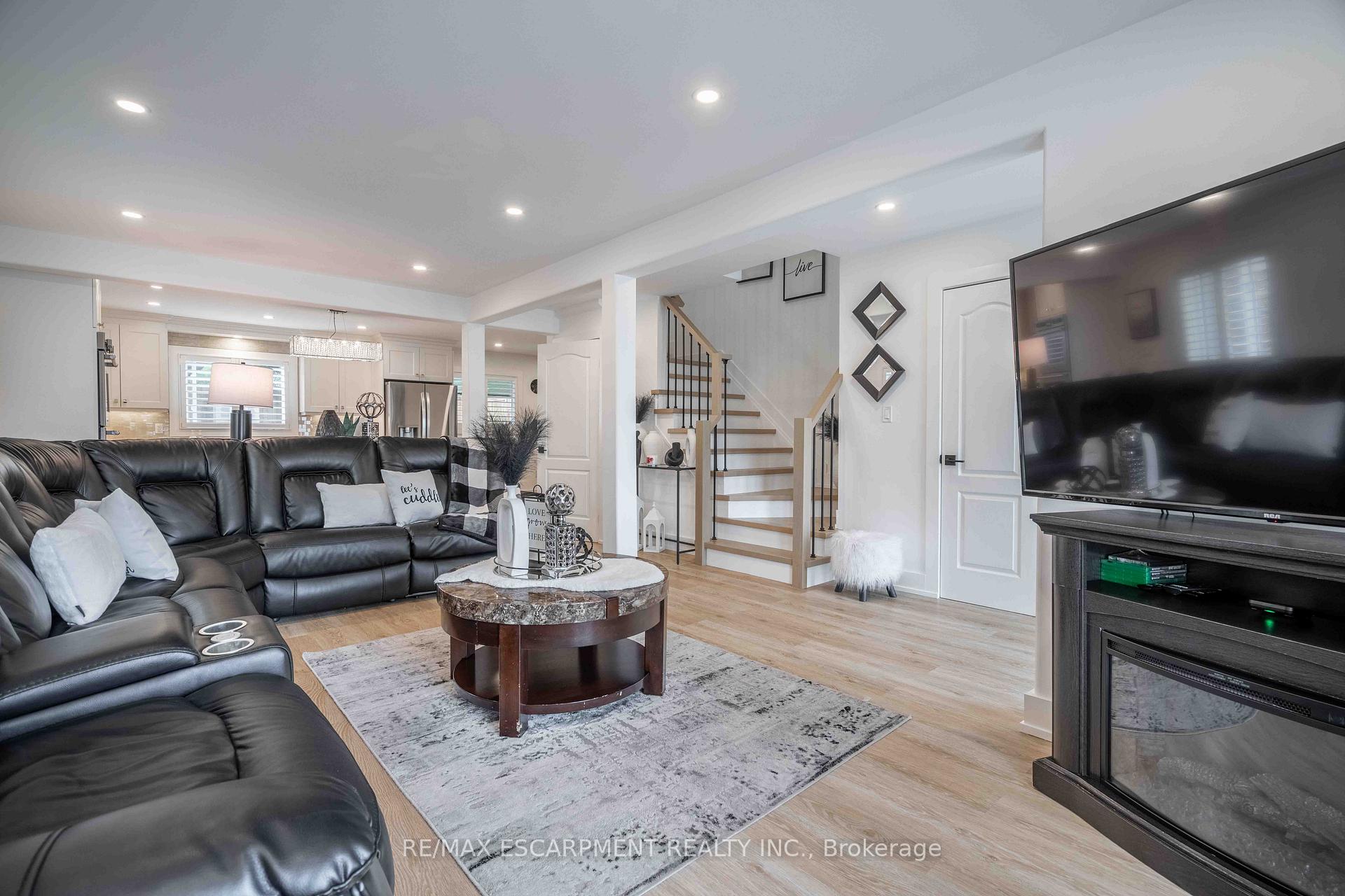Photo 4 of 35 Quincy Court, Hamilton, Quinndale — HOMEH